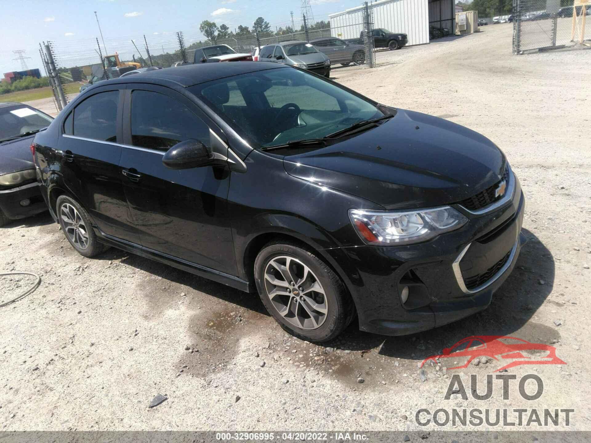 CHEVROLET SONIC 2017 - 1G1JD5SH7H4124563