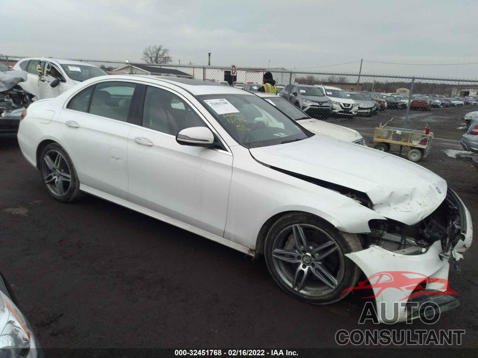 MERCEDES-BENZ E-CLASS 2017 - WDDZF4KB2HA054018