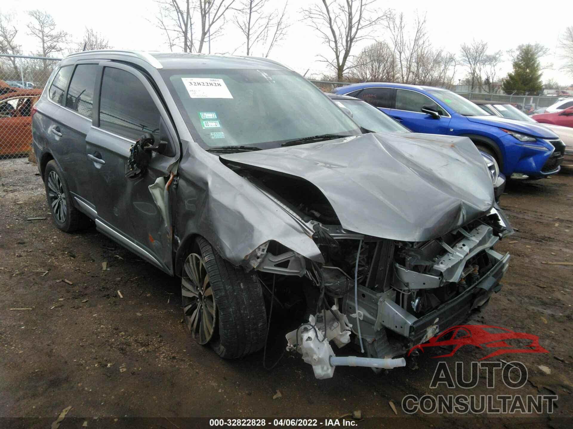MITSUBISHI OUTLANDER 2019 - JA4AD3A35KJ001204