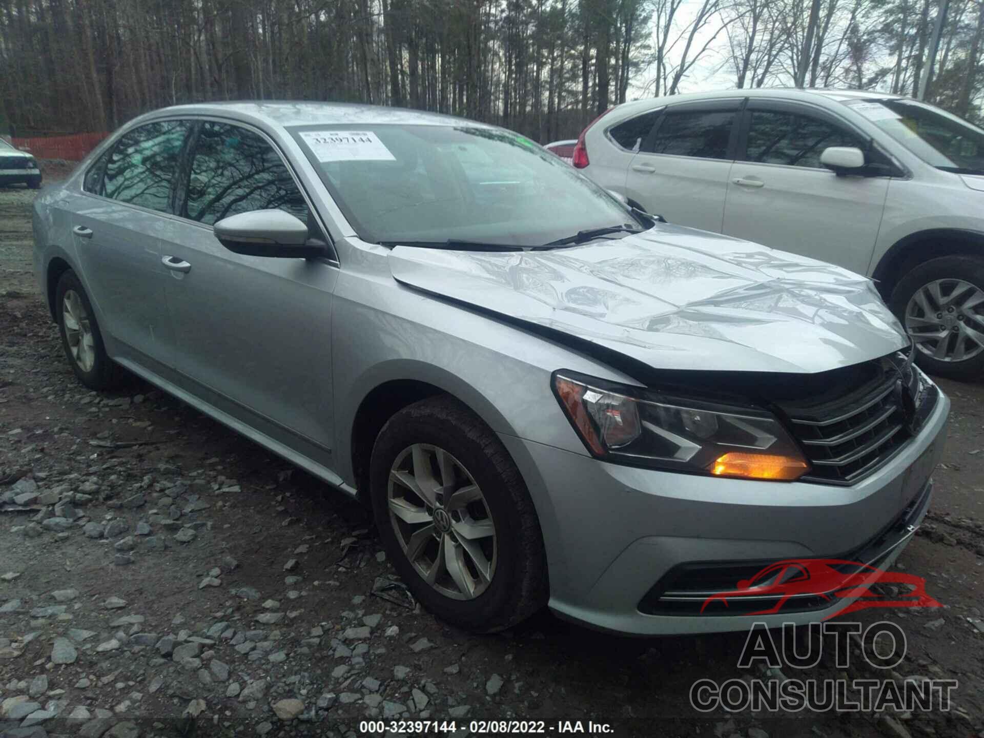 VOLKSWAGEN PASSAT 2016 - 1VWAT7A33GC036574