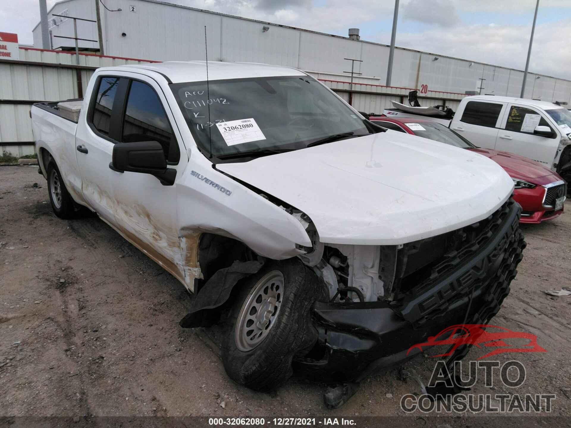 CHEVROLET SILVERADO 1500 2020 - 1GCRWAEH6LZ238087