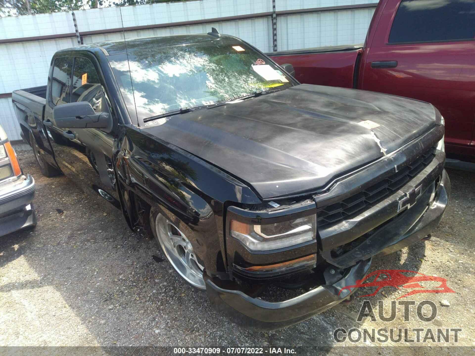 CHEVROLET SILVERADO 1500 2018 - 1GCRCPEC9JZ354087