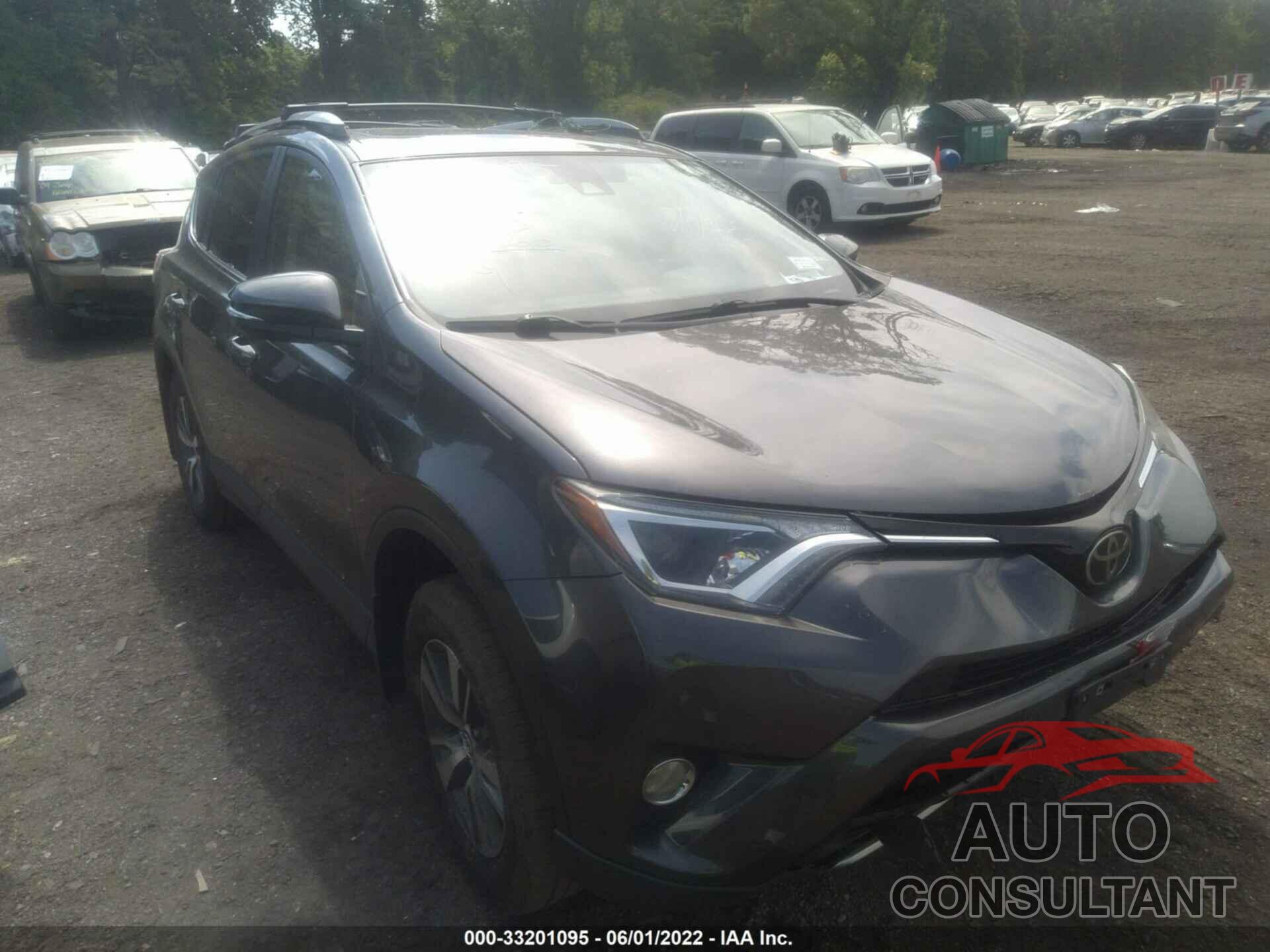 TOYOTA RAV4 2017 - JTMWFREV7HJ139744
