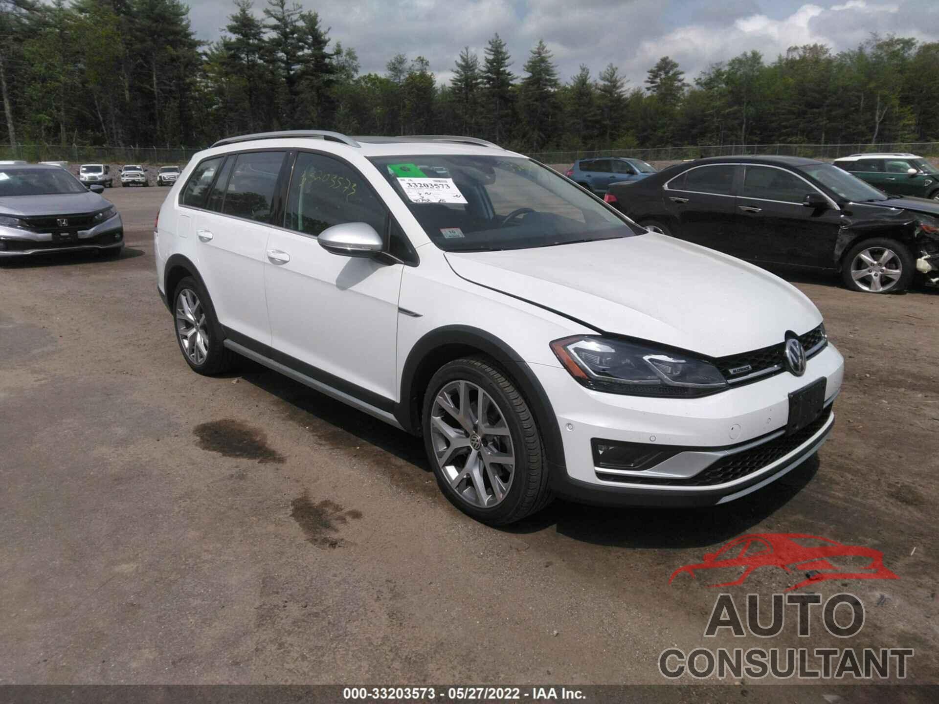 VOLKSWAGEN GOLF ALLTRACK 2018 - 3VWH17AU6JM753327