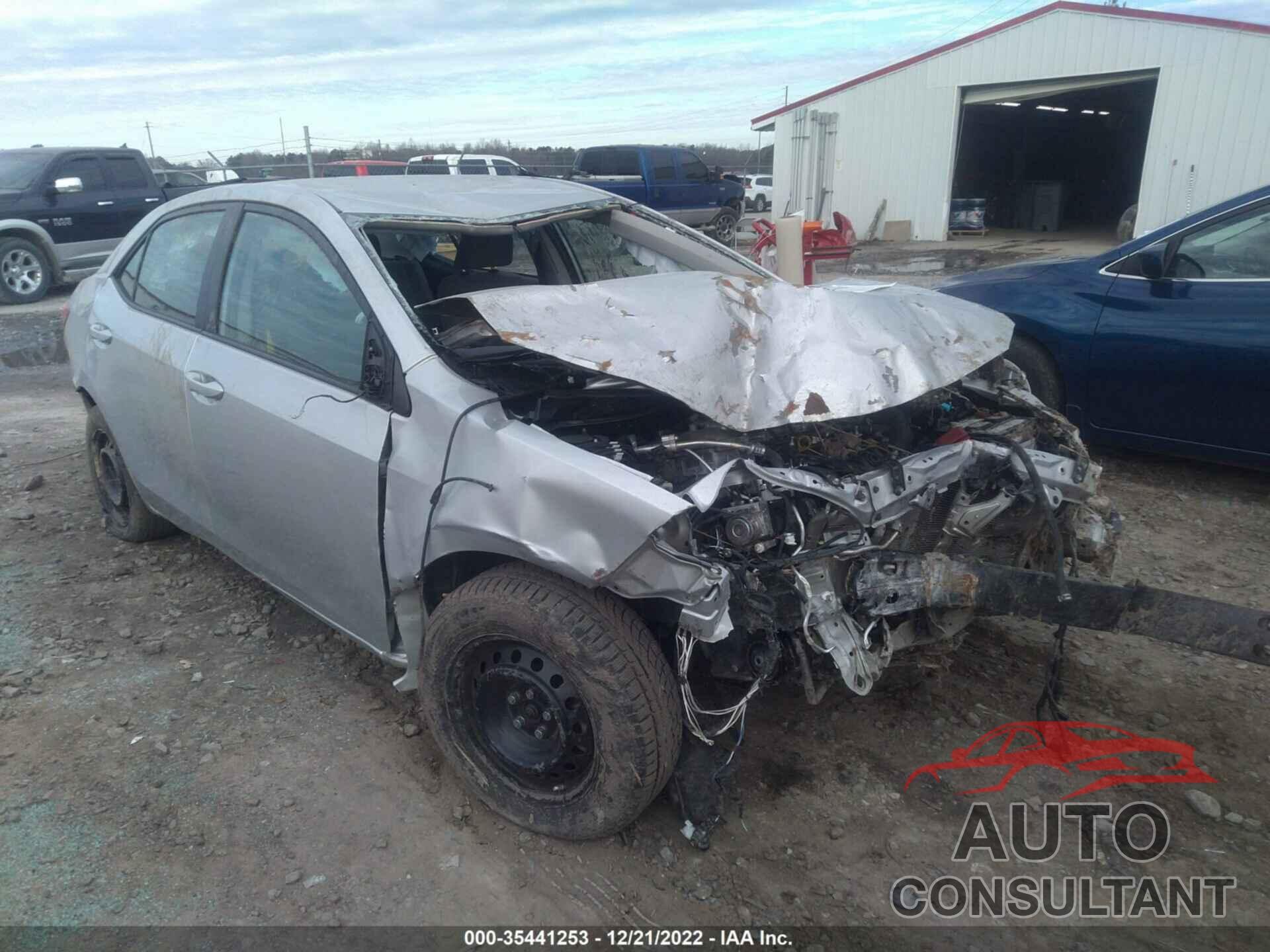 TOYOTA COROLLA 2018 - 5YFBURHE0JP788299