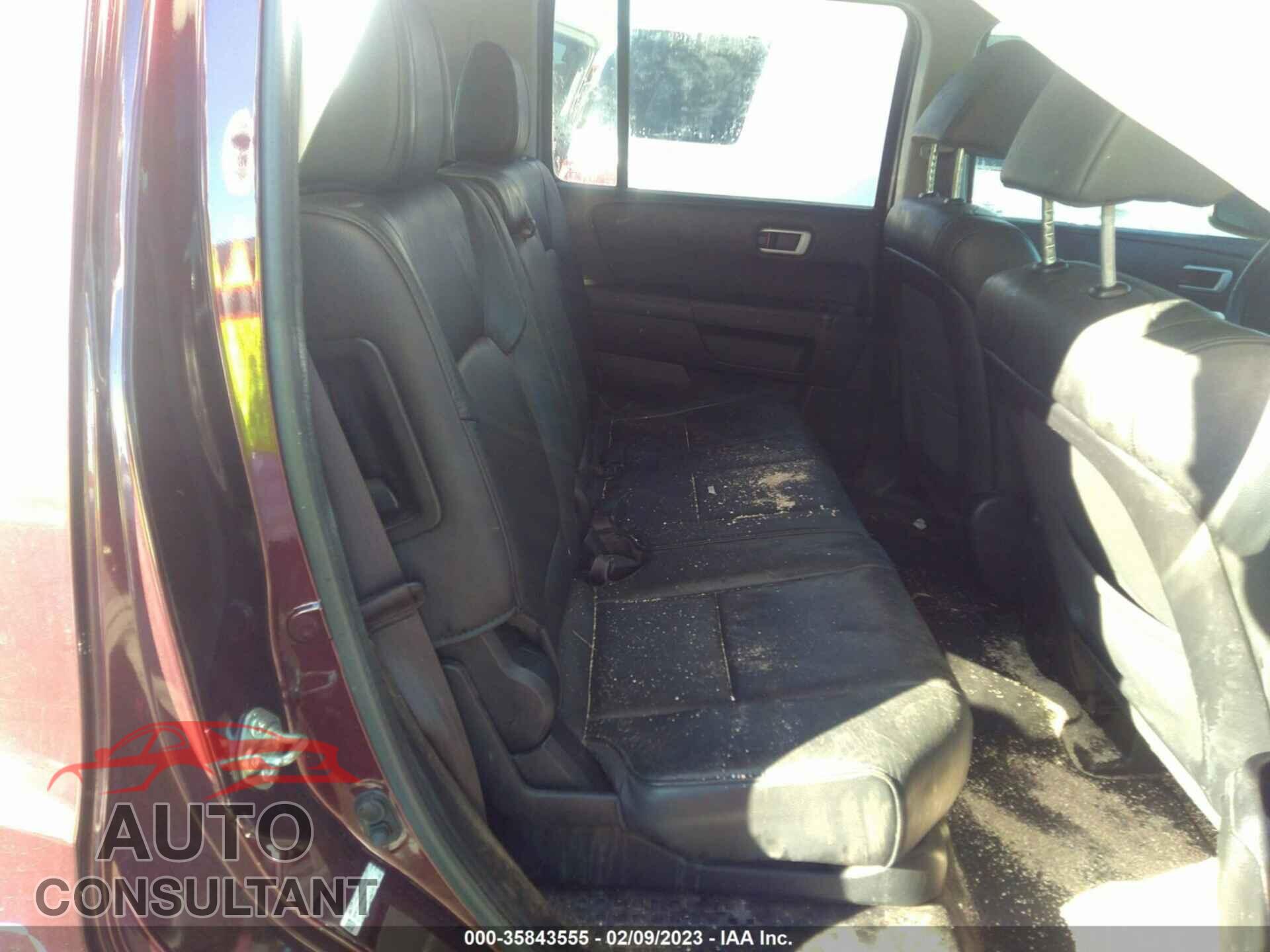 HONDA PILOT 2015 - 5FNYF3H58FB011230