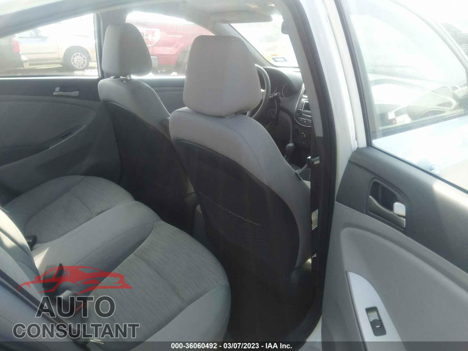 HYUNDAI ACCENT 2016 - KMHCT4AE2GU041069