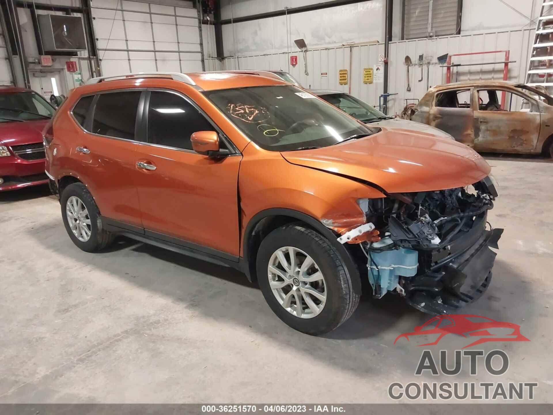 NISSAN ROGUE 2018 - 5N1AT2MT6JC804407