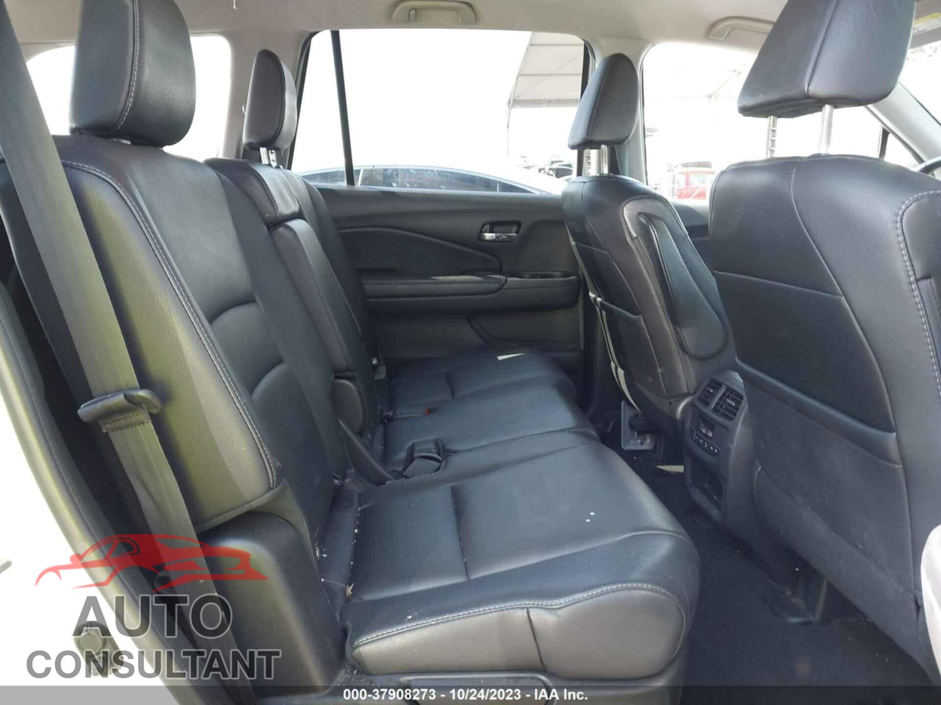 HONDA PILOT 2017 - 5FNYF5H57HB024579