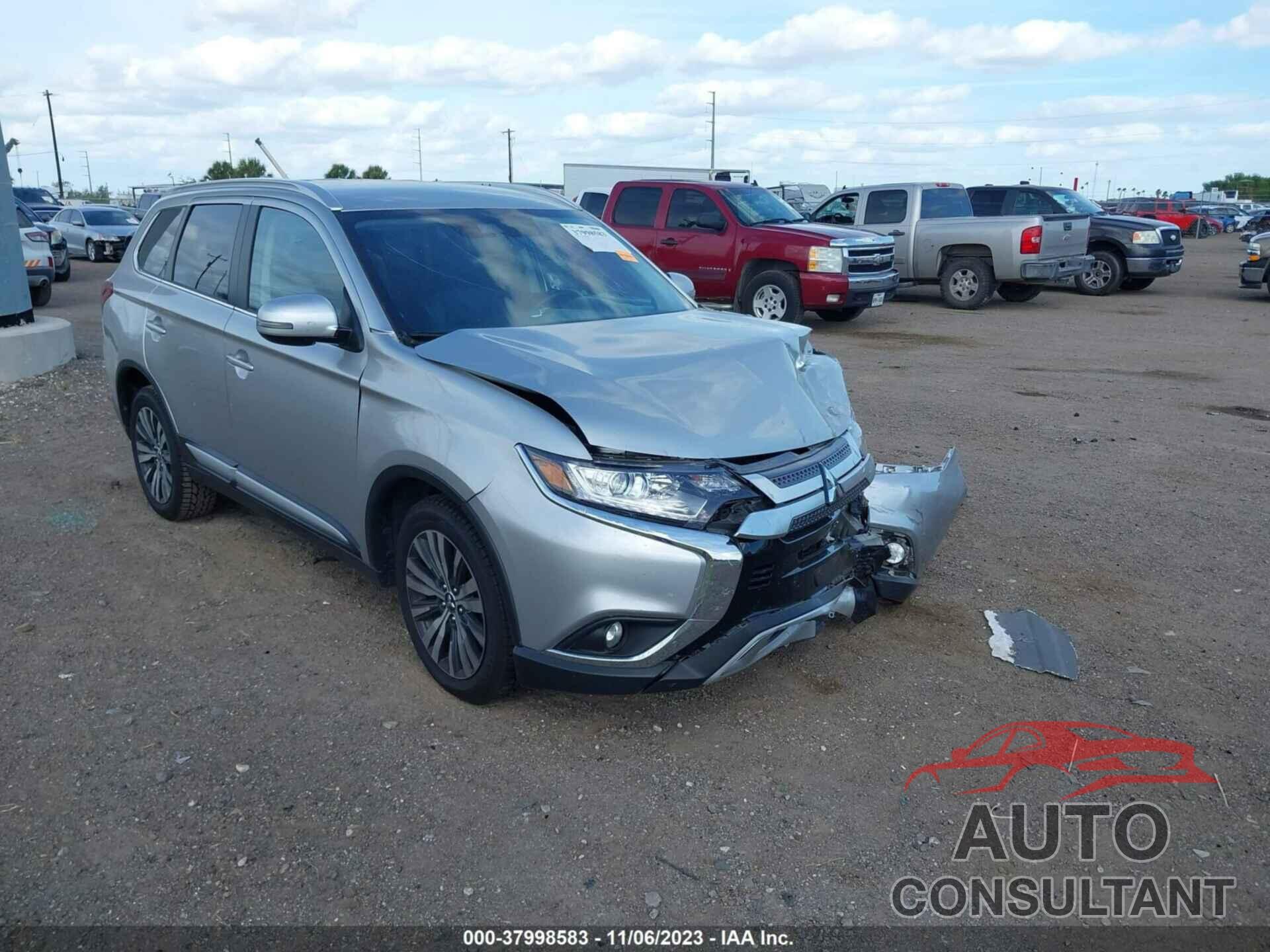 MITSUBISHI OUTLANDER 2020 - JA4AZ3A35LZ019948