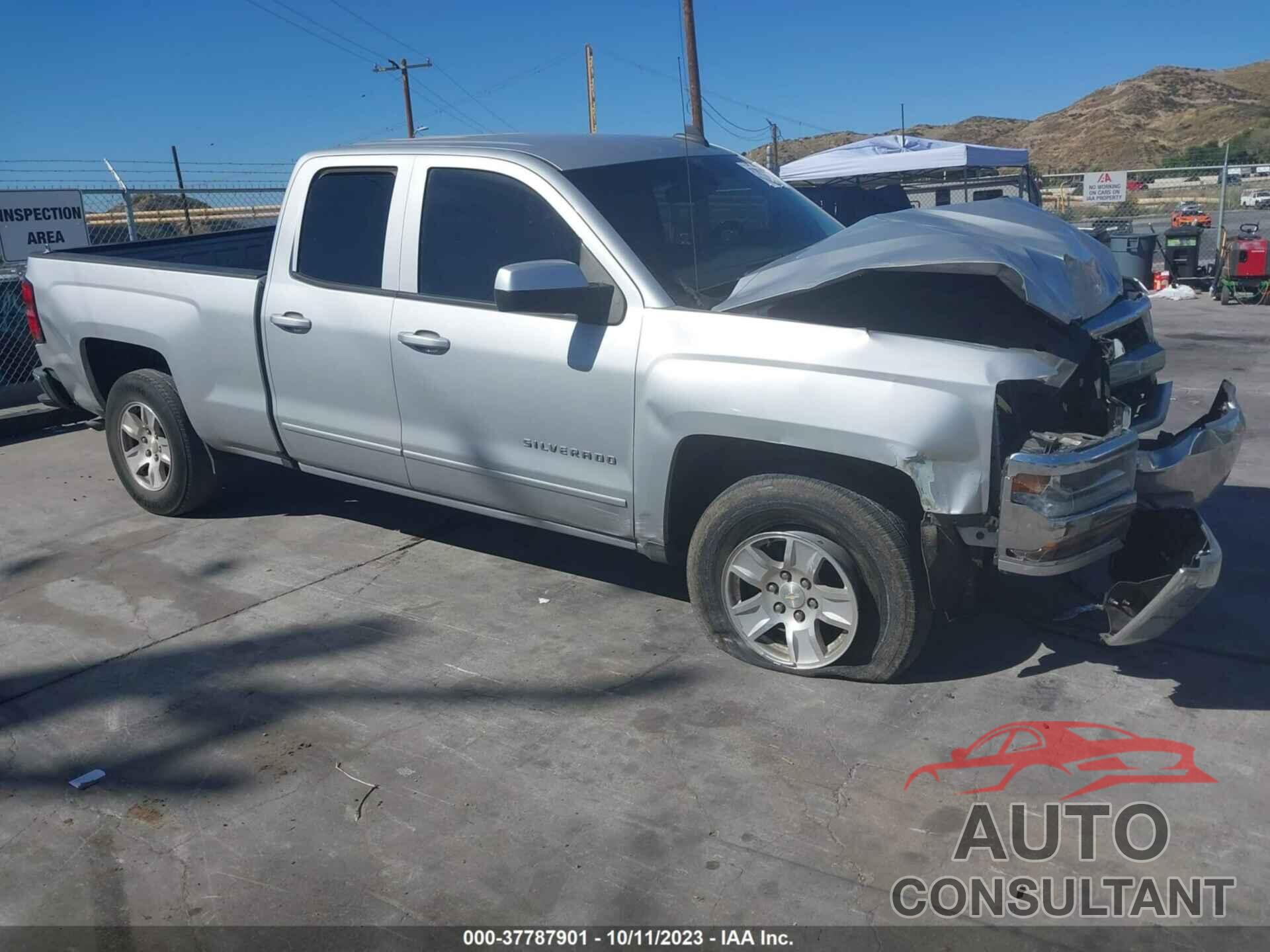 CHEVROLET SILVERADO 1500 2018 - 1GCRCREHXJZ315581