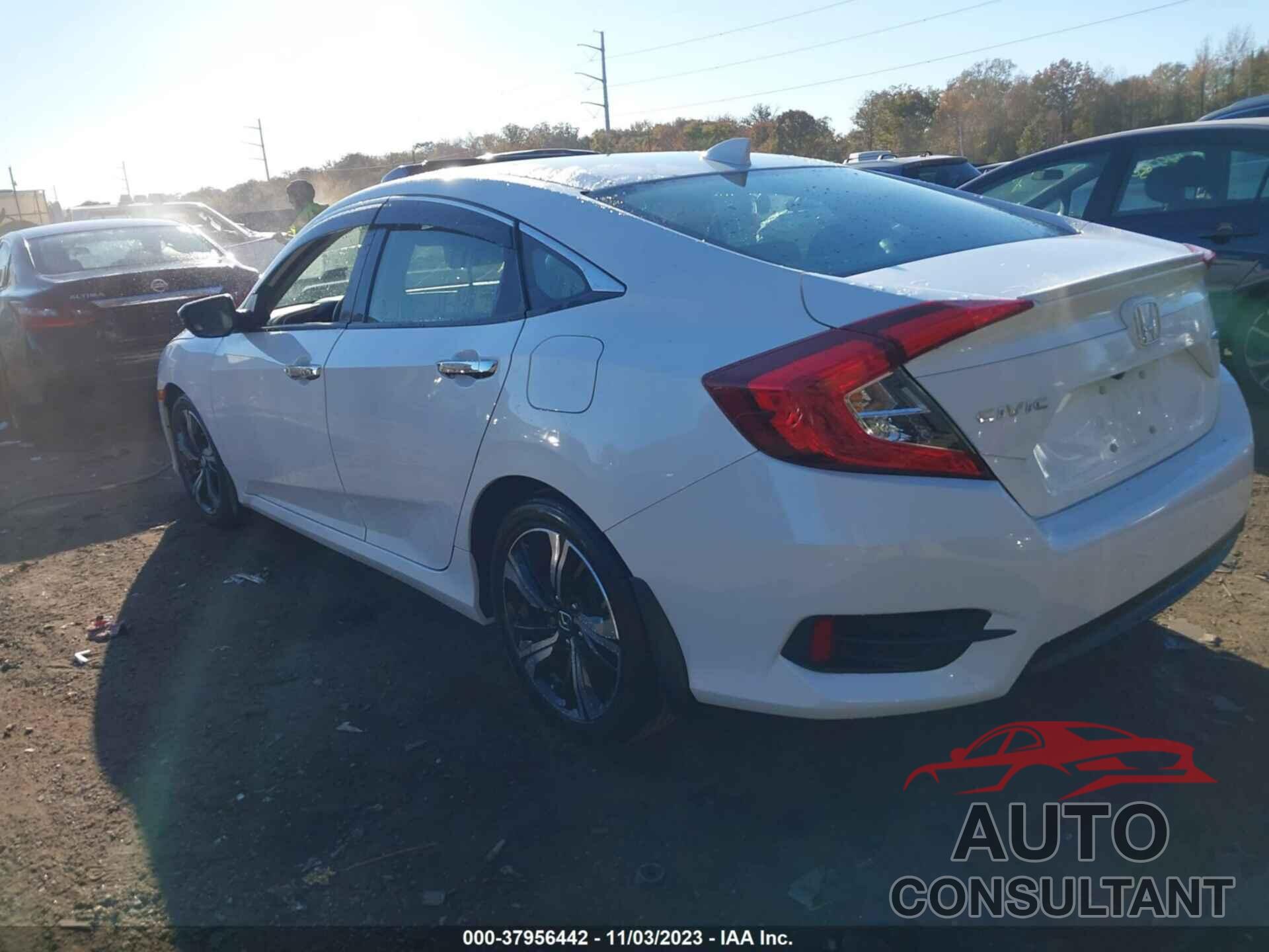 HONDA CIVIC 2018 - JHMFC1F90JX017112