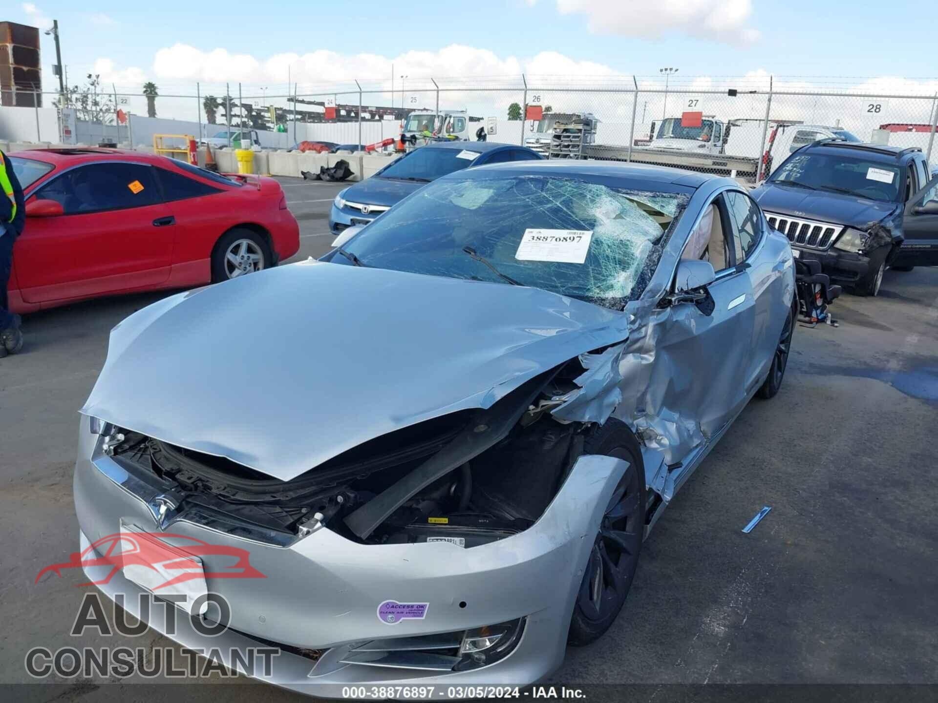 TESLA MODEL S 2018 - 5YJSA1E20JF282598