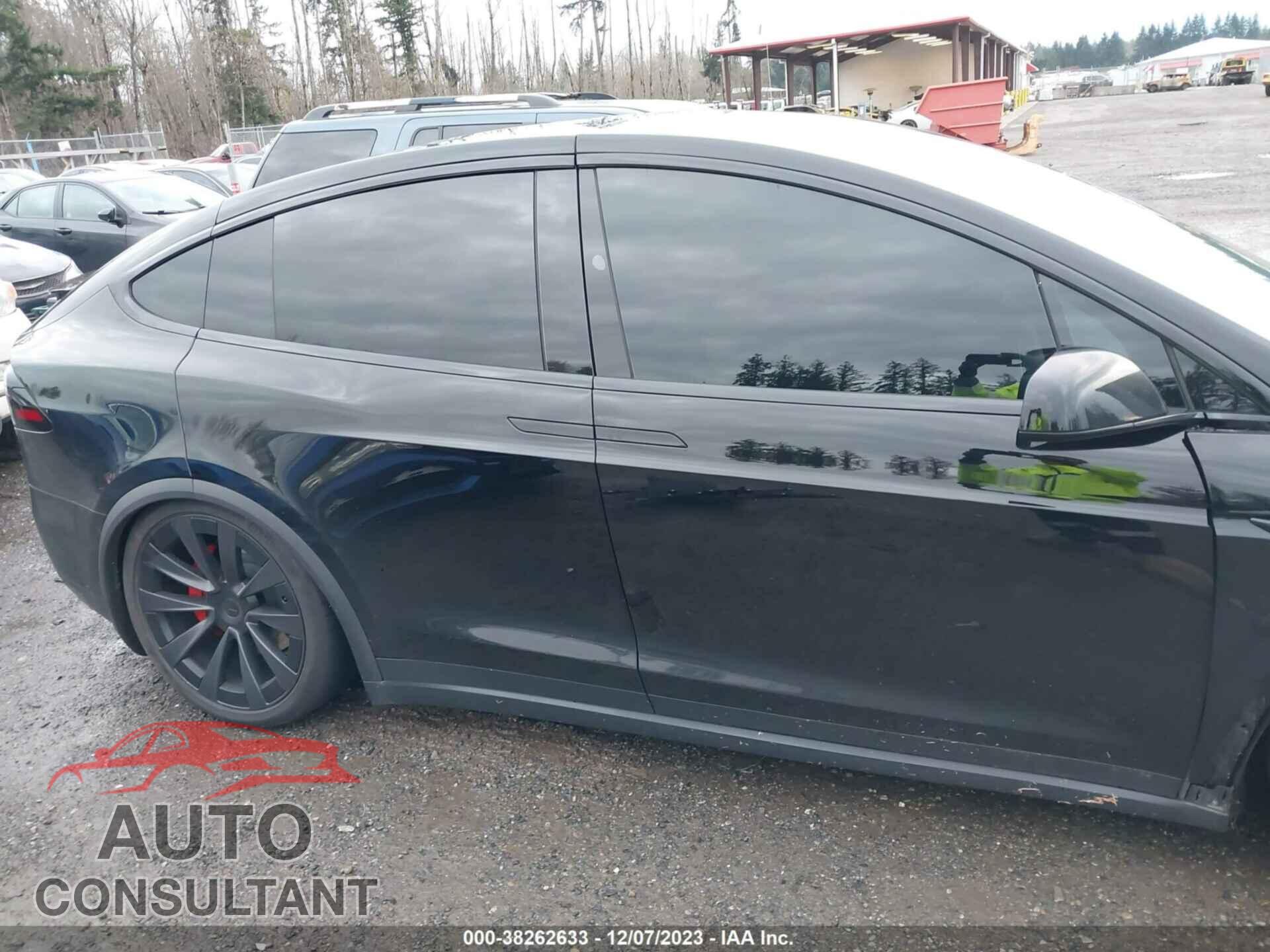 TESLA MODEL X 2023 - 7SAXCBE68PF383473