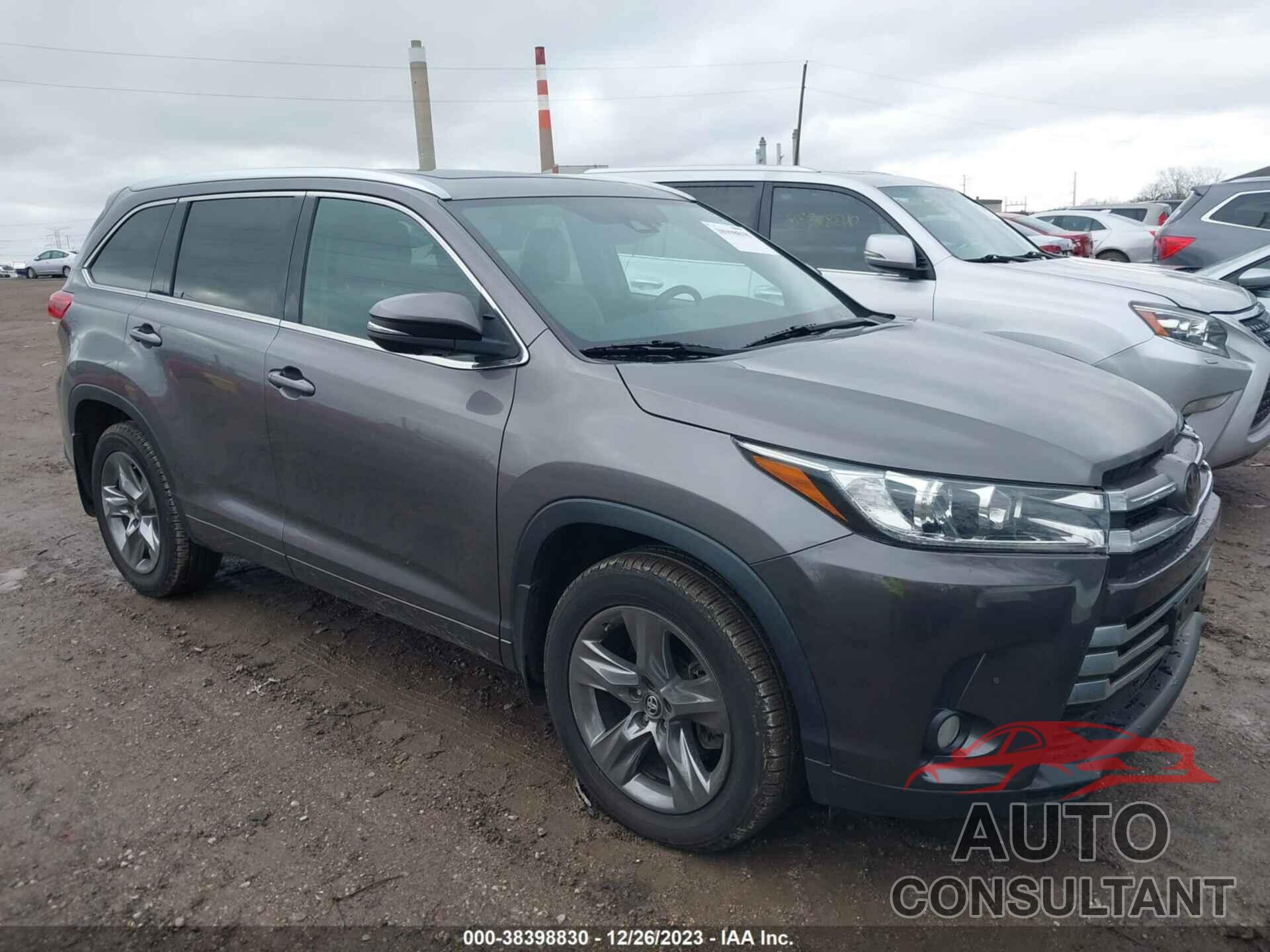 TOYOTA HIGHLANDER 2018 - 5TDYZRFHXJS242531