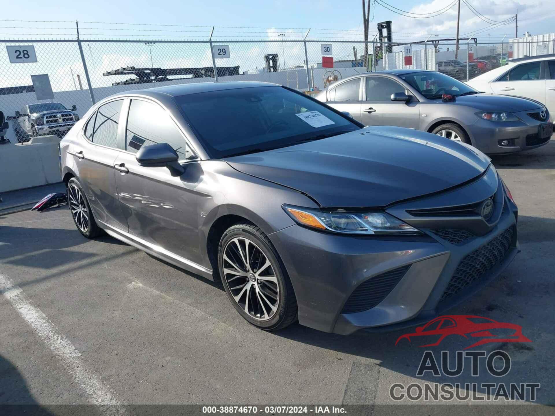TOYOTA CAMRY 2020 - 4T1G11AK5LU328279