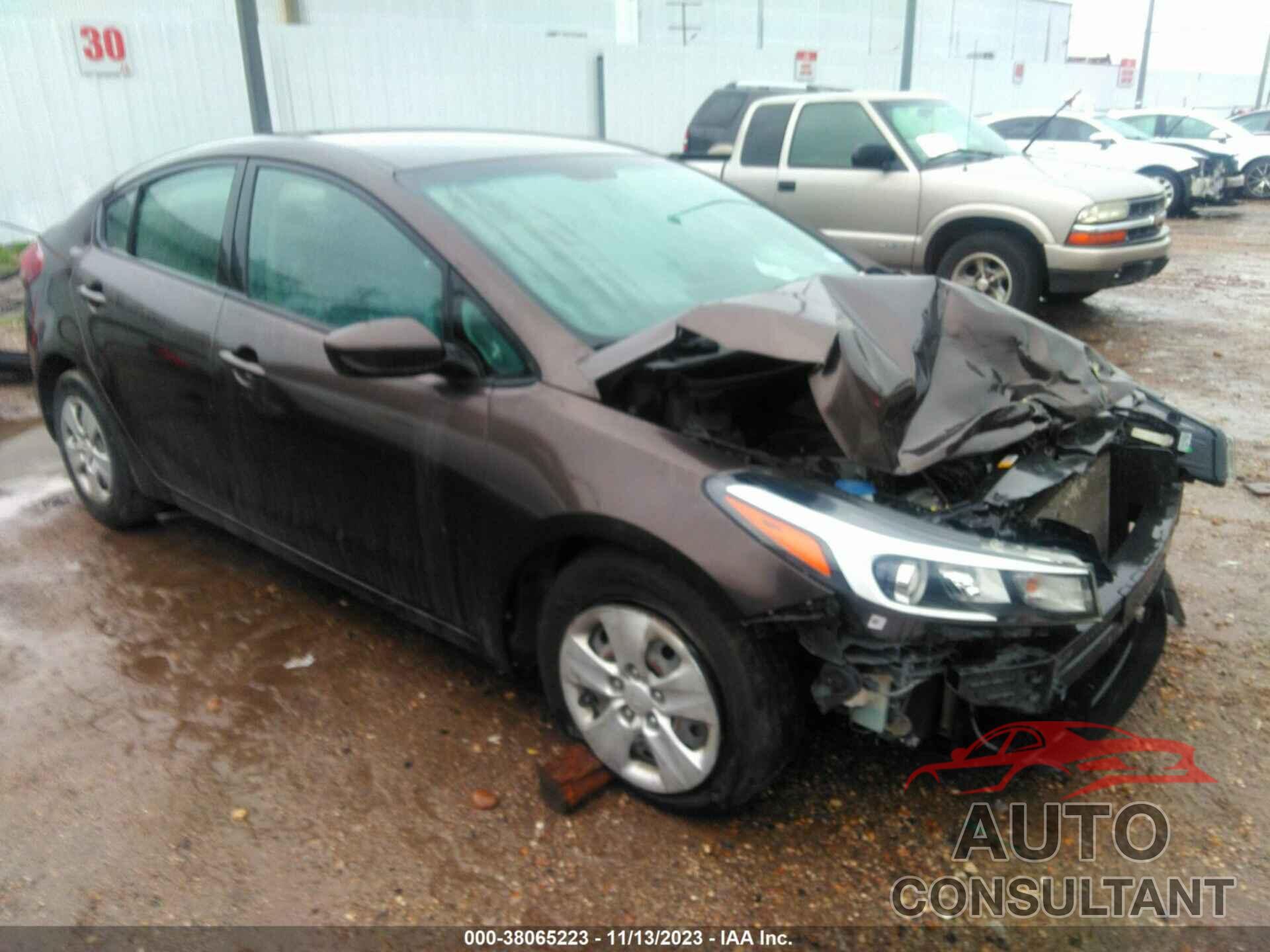 KIA FORTE 2017 - 3KPFK4A74HE135427