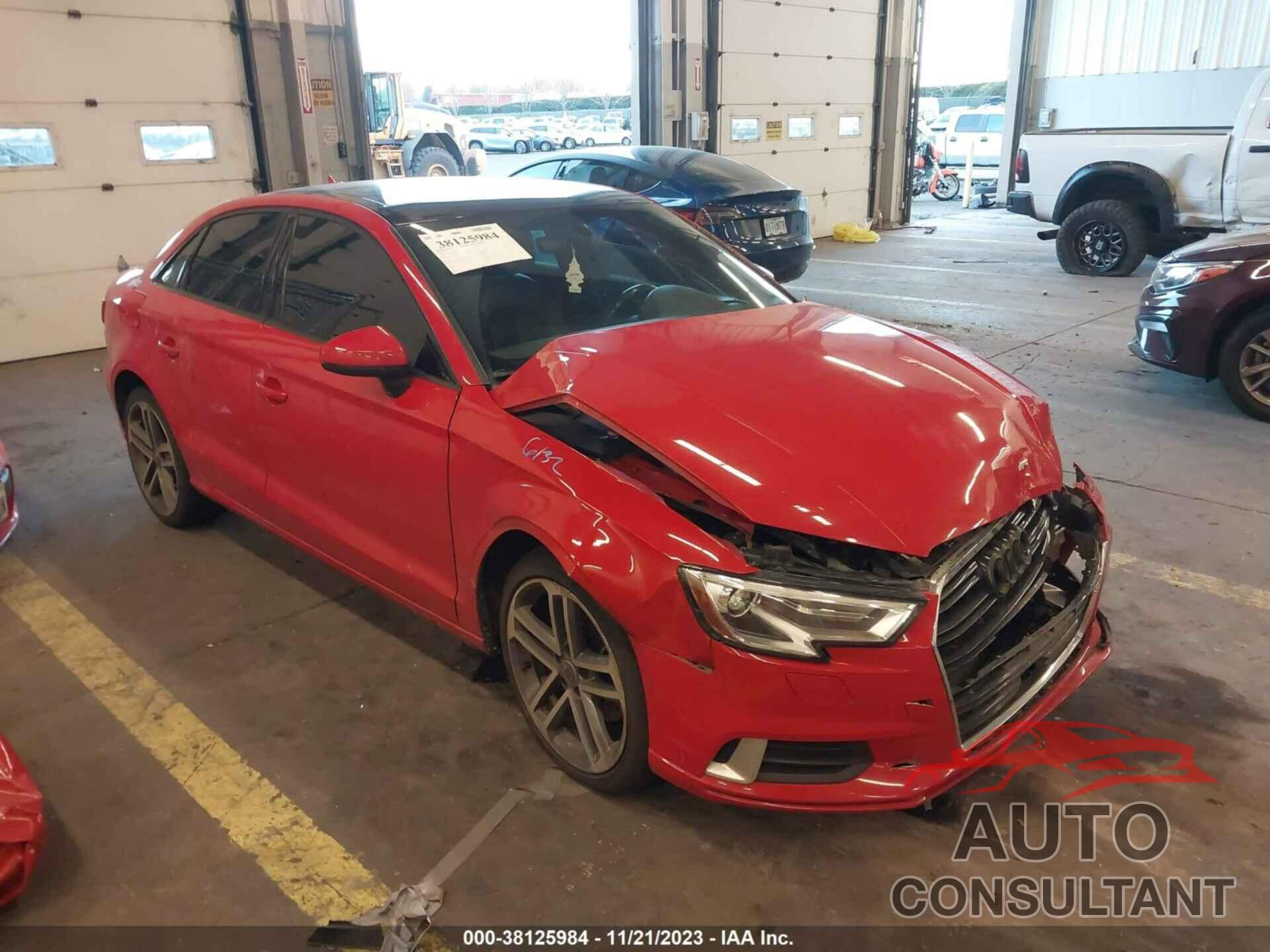 AUDI A3 2018 - WAUAUGFF8J1043992