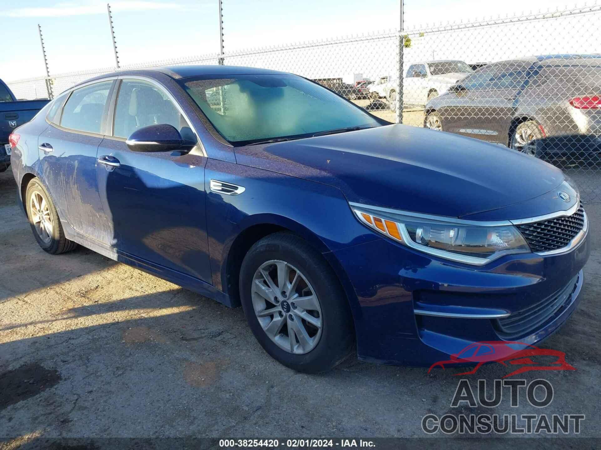 KIA OPTIMA 2018 - 5XXGT4L3XJG181448
