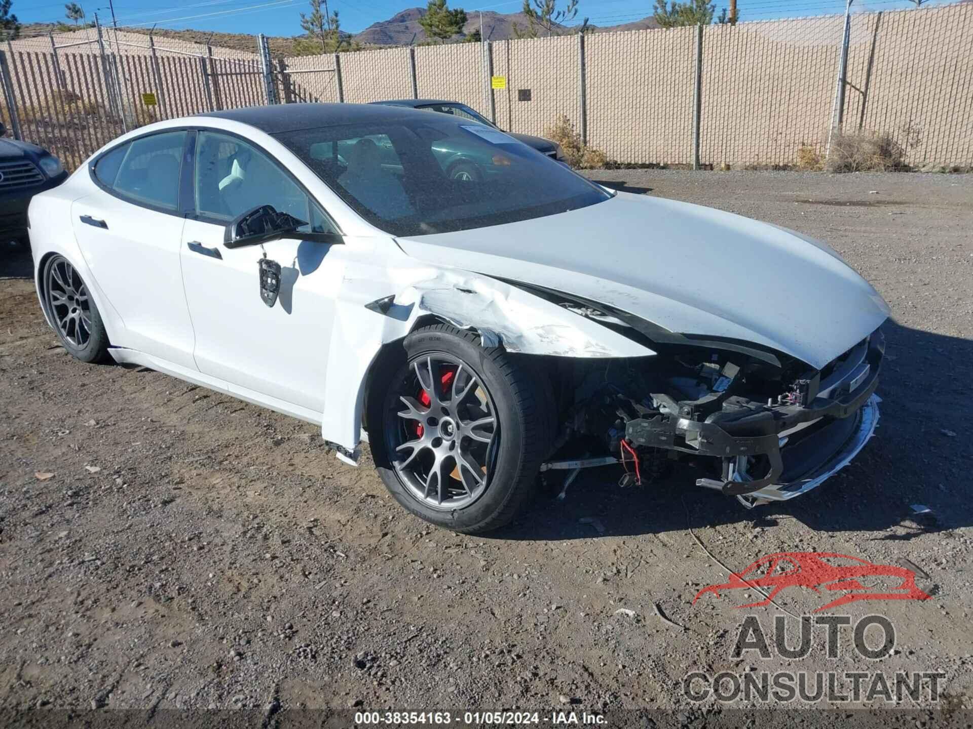 TESLA MODEL S 2023 - 5YJSA1E64PF511957