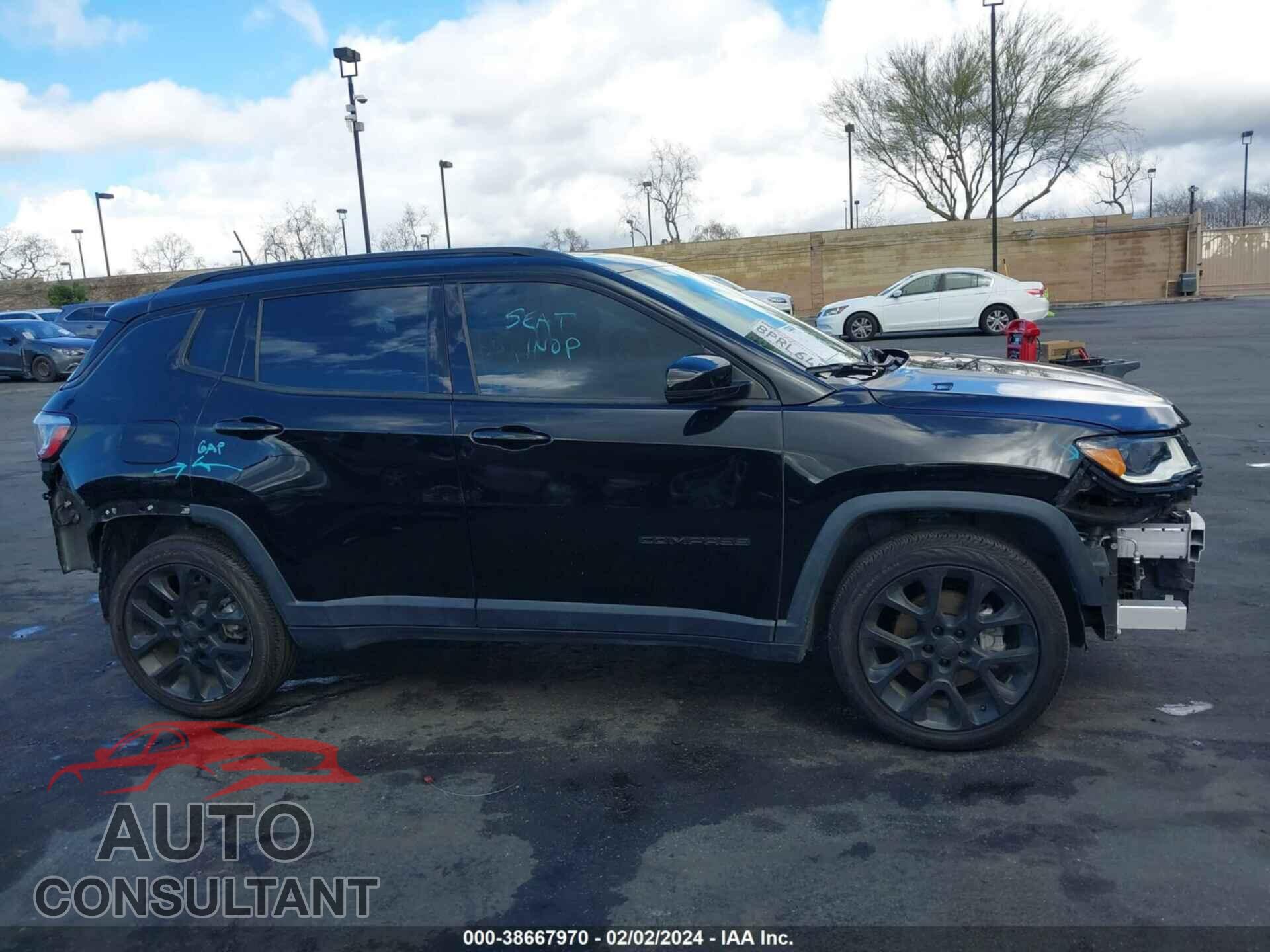 JEEP COMPASS 2019 - 3C4NJCCB0KT716095