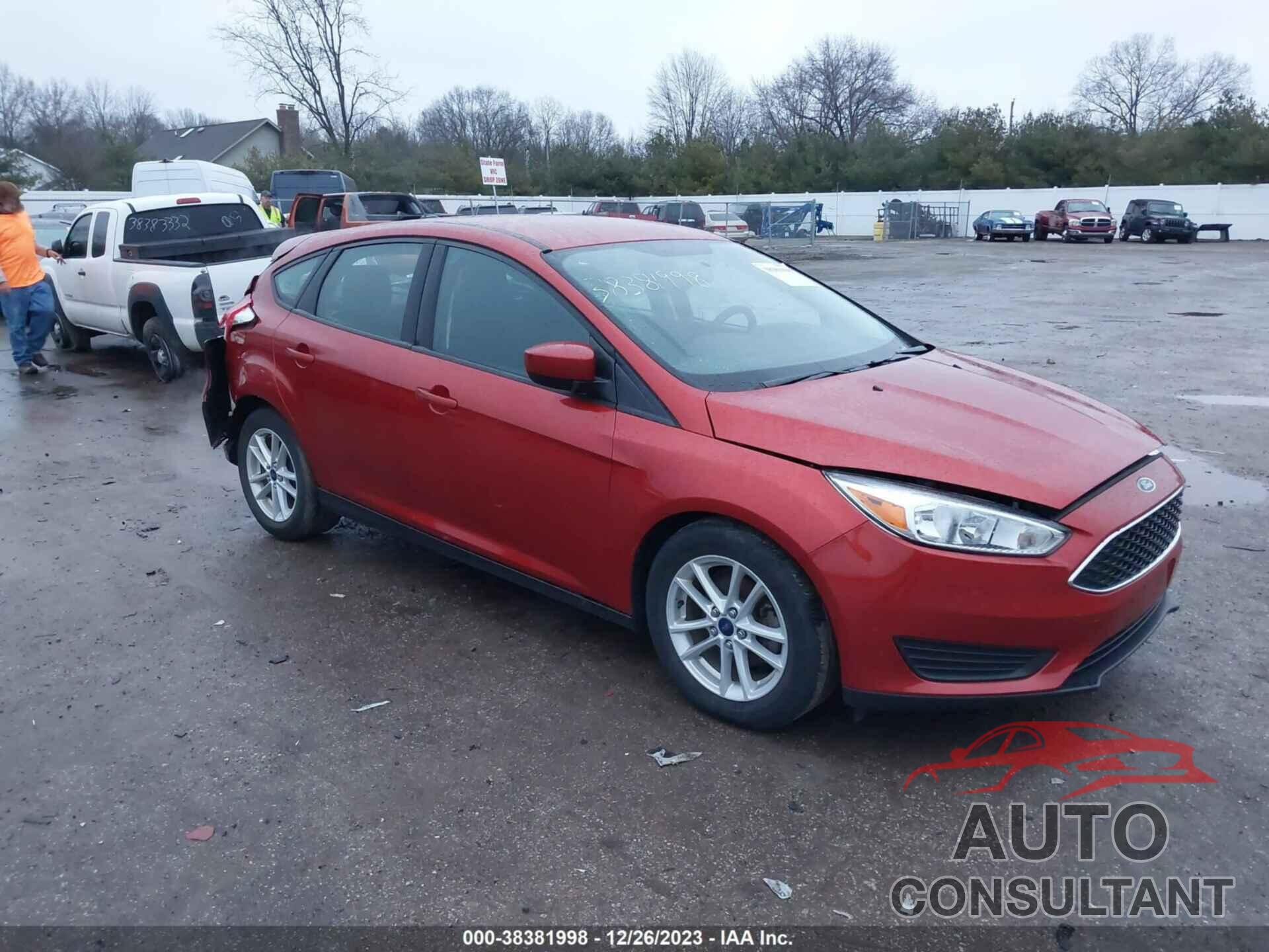 FORD FOCUS 2018 - 1FADP3K27JL267025