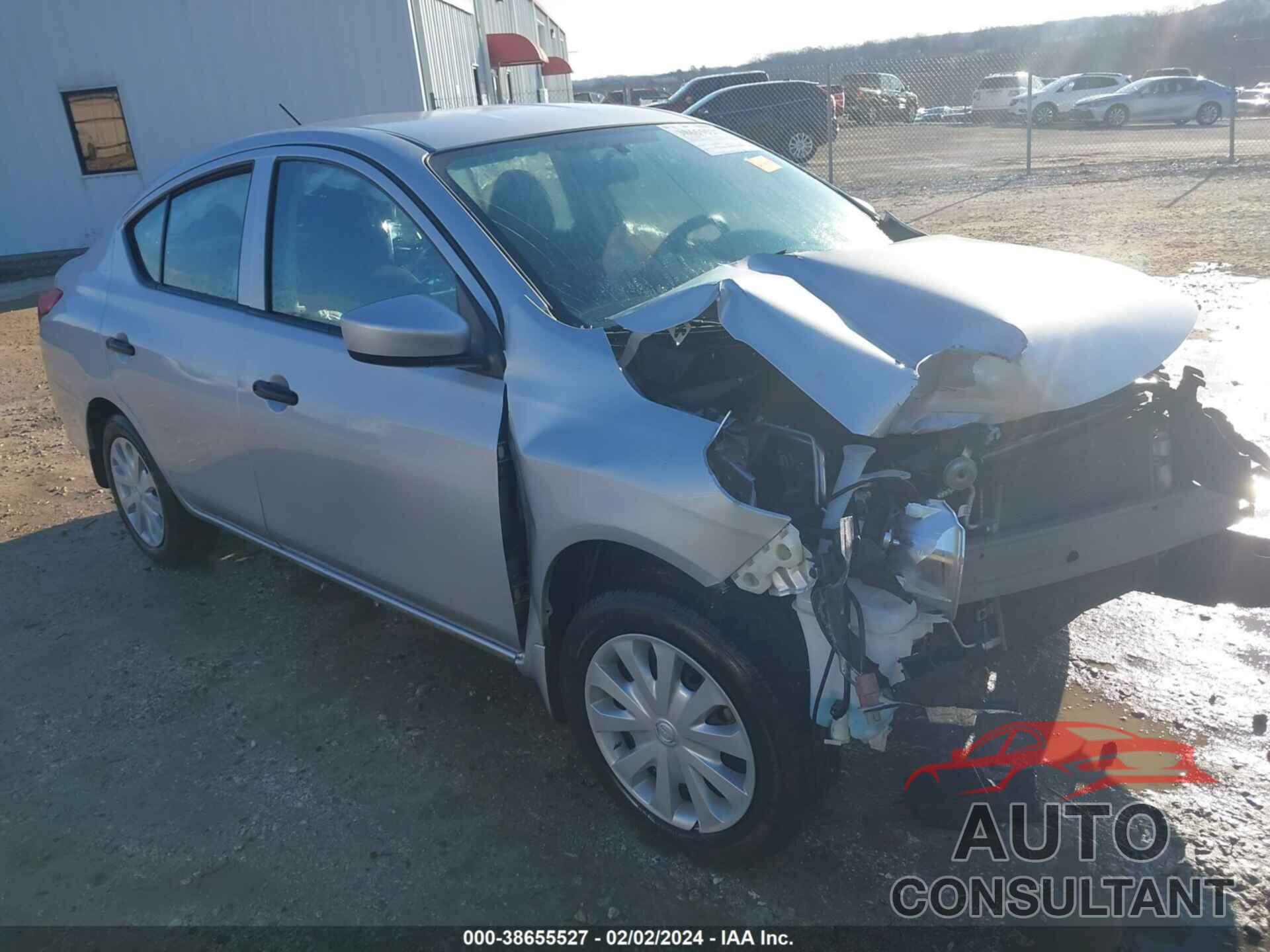 NISSAN VERSA 2018 - 3N1CN7APXJL862104