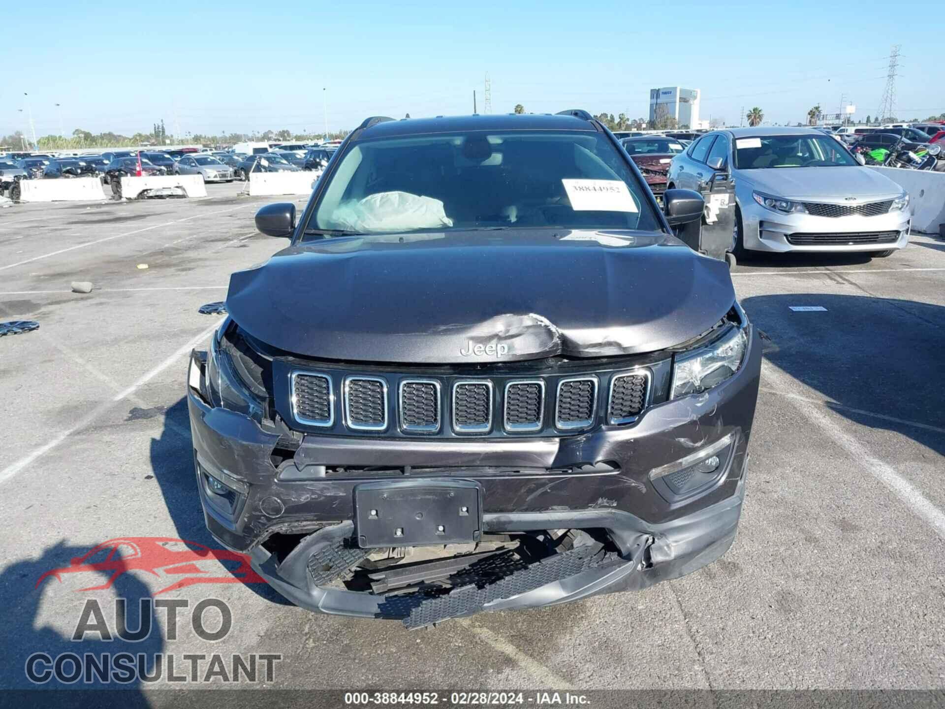 JEEP COMPASS 2020 - 3C4NJCBB6LT224903