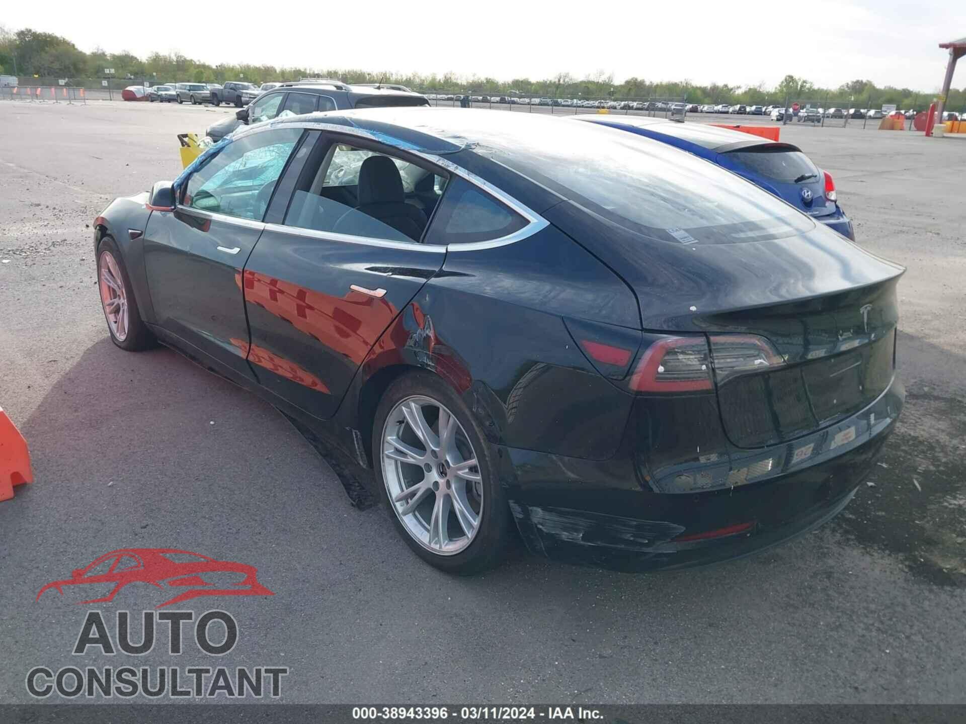 TESLA MODEL 3 2018 - 5YJ3E1EA5JF033021
