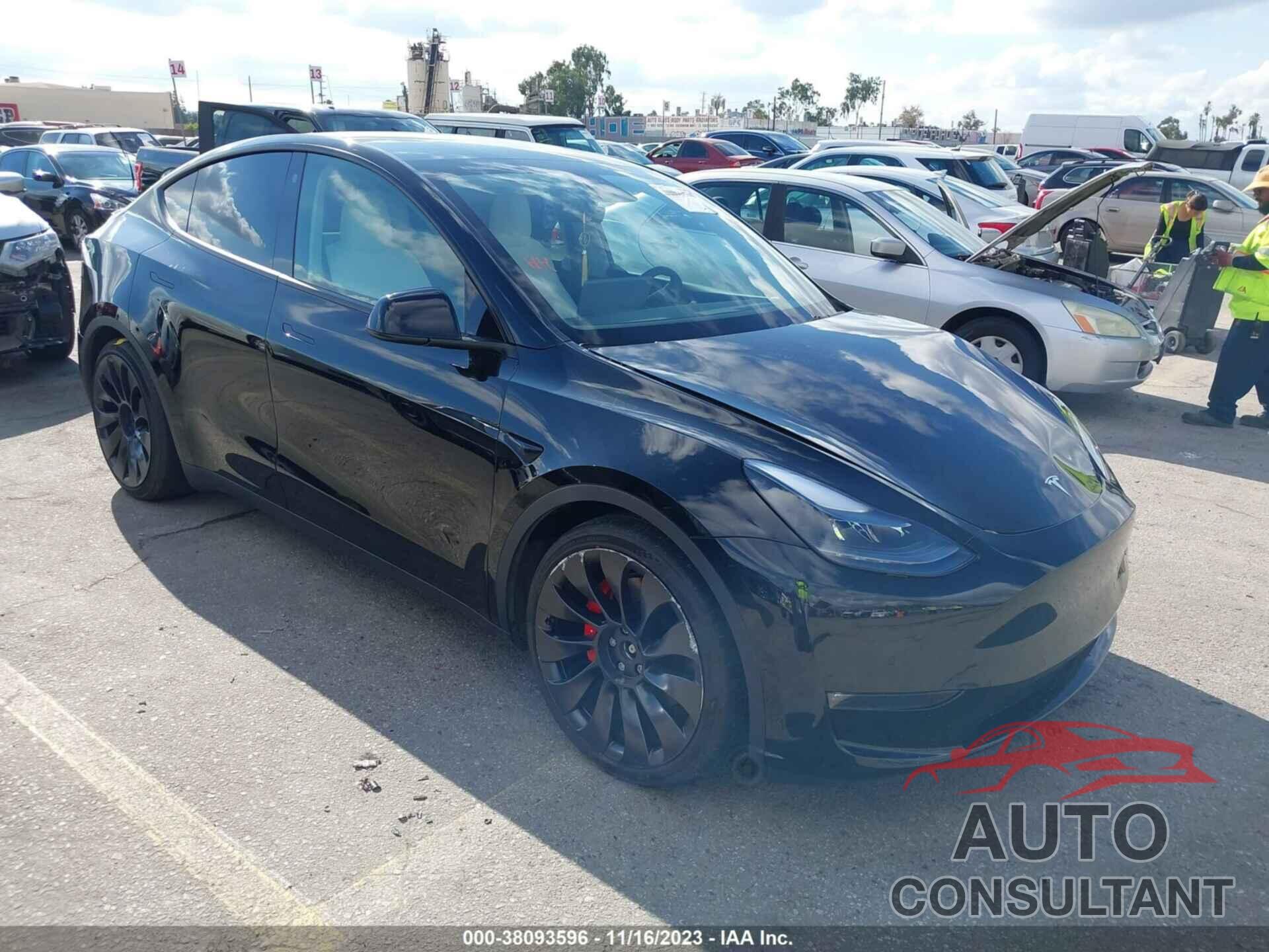 TESLA MODEL Y 2022 - 7SAYGDEF9NF405093