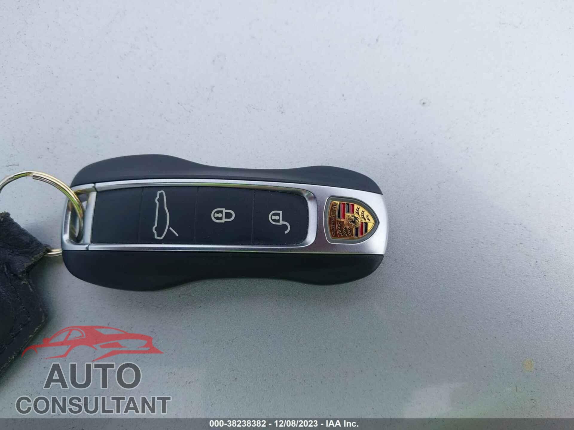 PORSCHE PANAMERA 2018 - WP0AF2A72JL141503