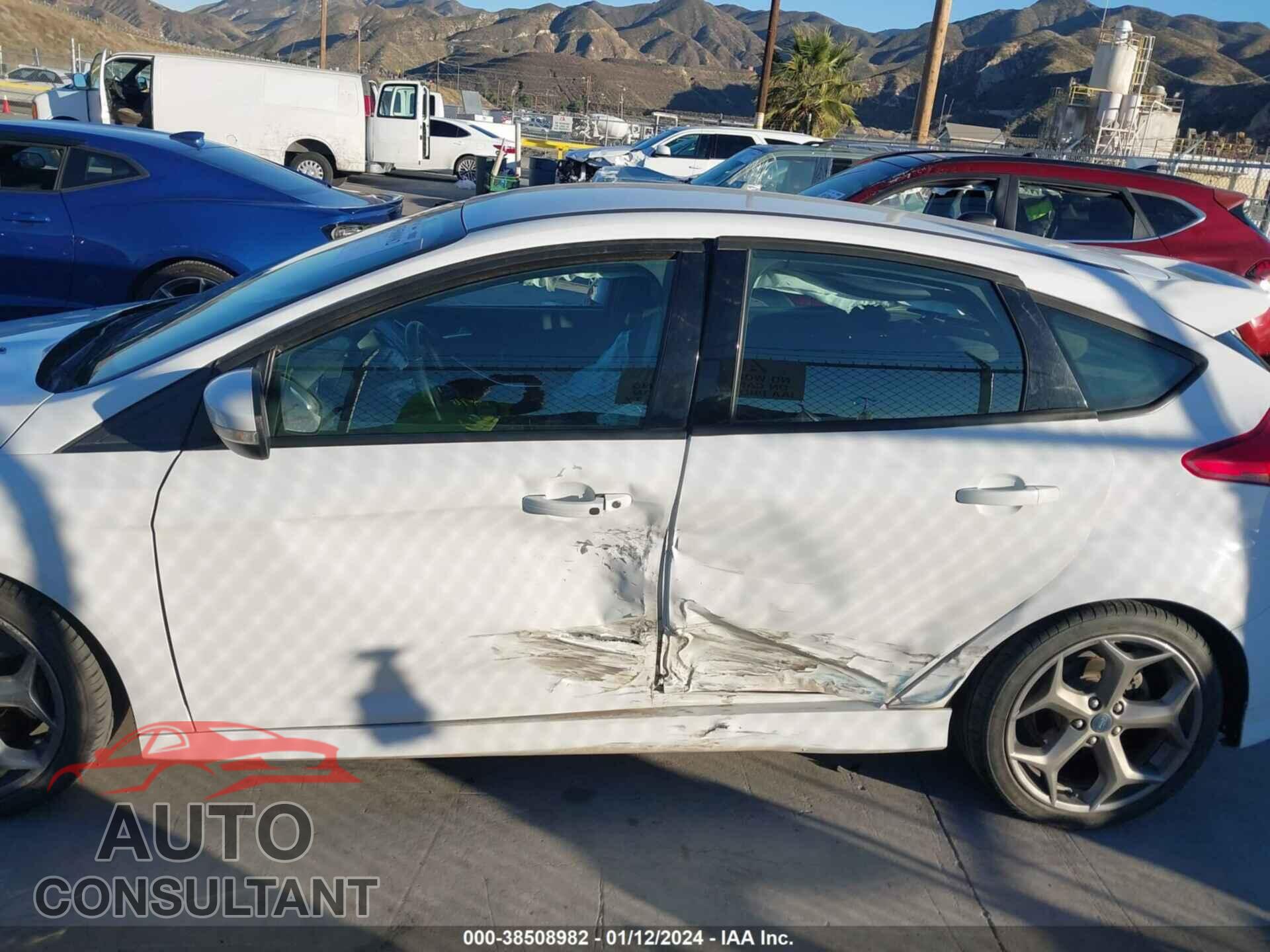 FORD FOCUS ST 2017 - 1FADP3L90HL343819