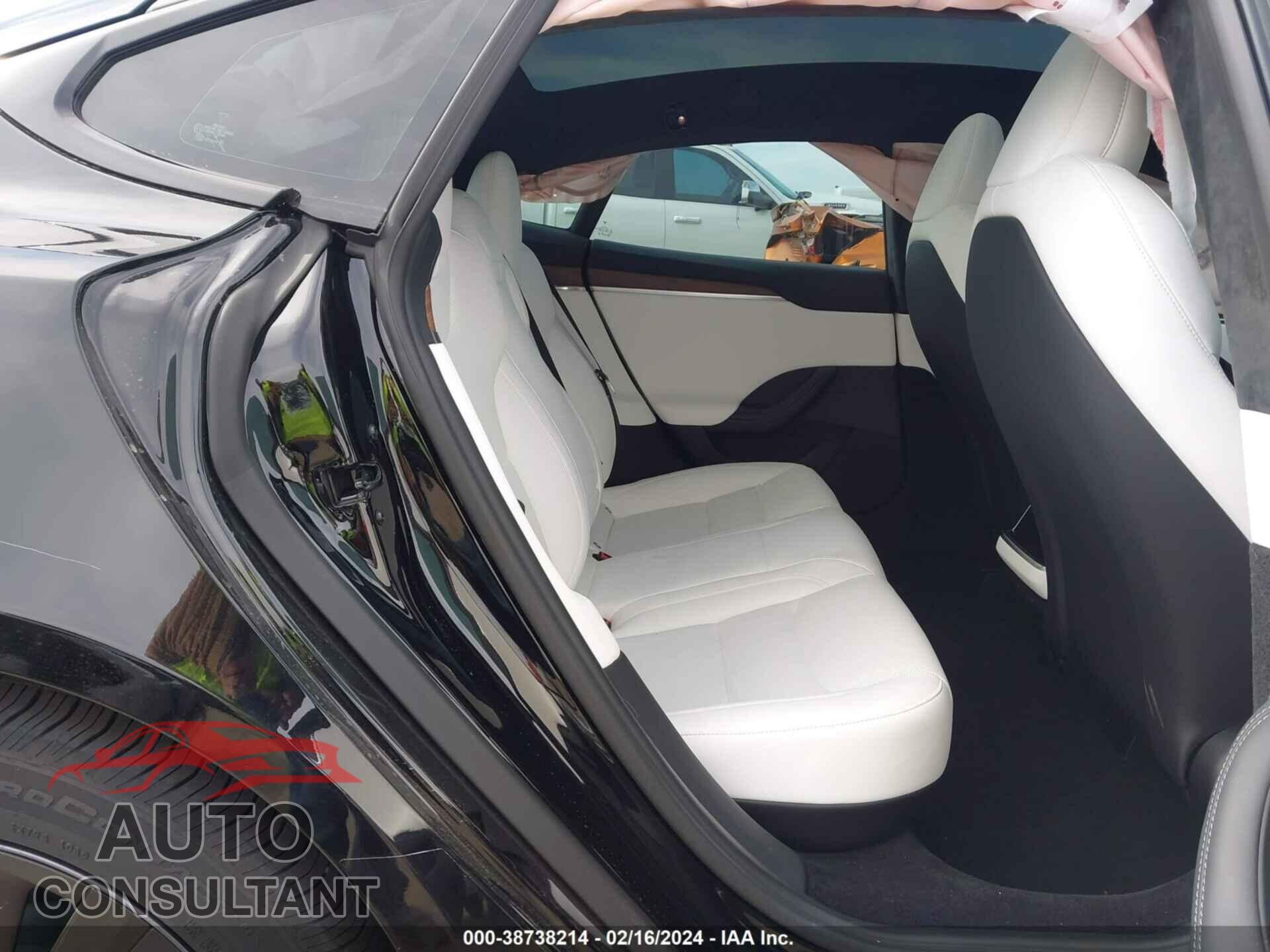 TESLA MODEL S 2023 - 5YJSA1E57PF514682