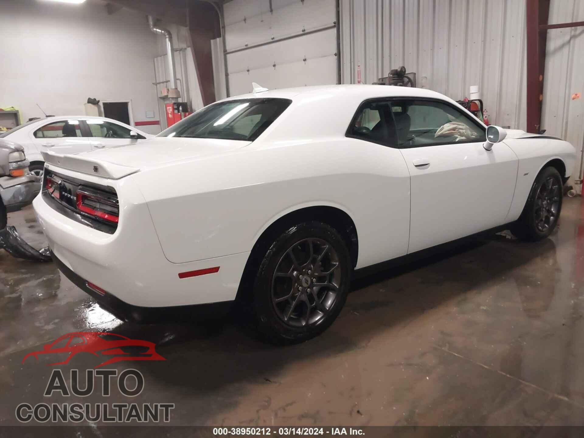 DODGE CHALLENGER 2018 - 2C3CDZGG8JH257076