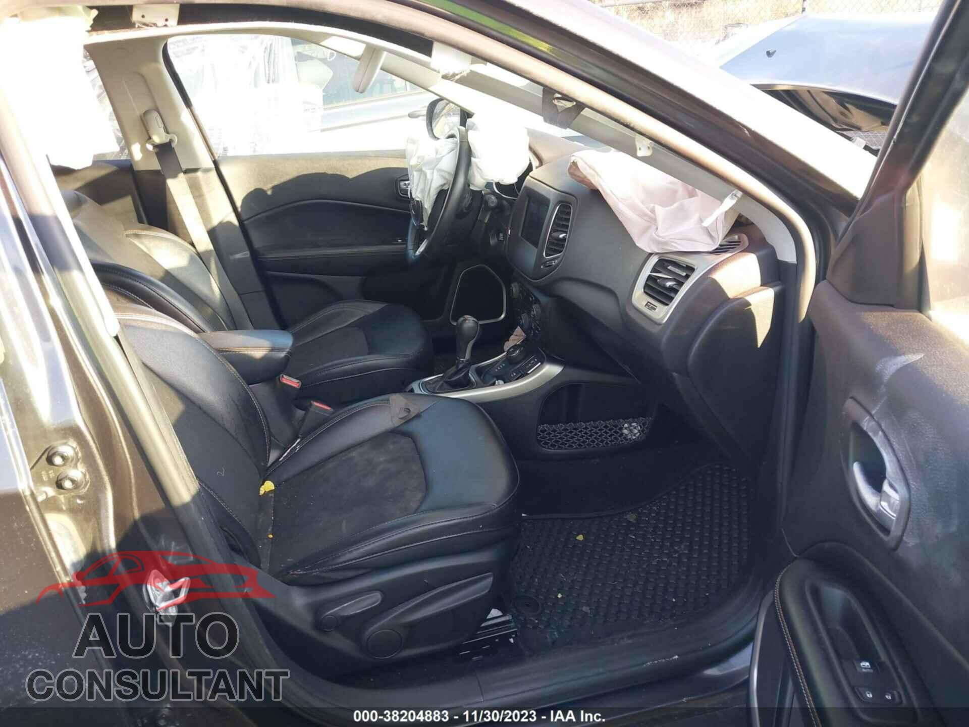 JEEP COMPASS 2019 - 3C4NJDBBXKT630350