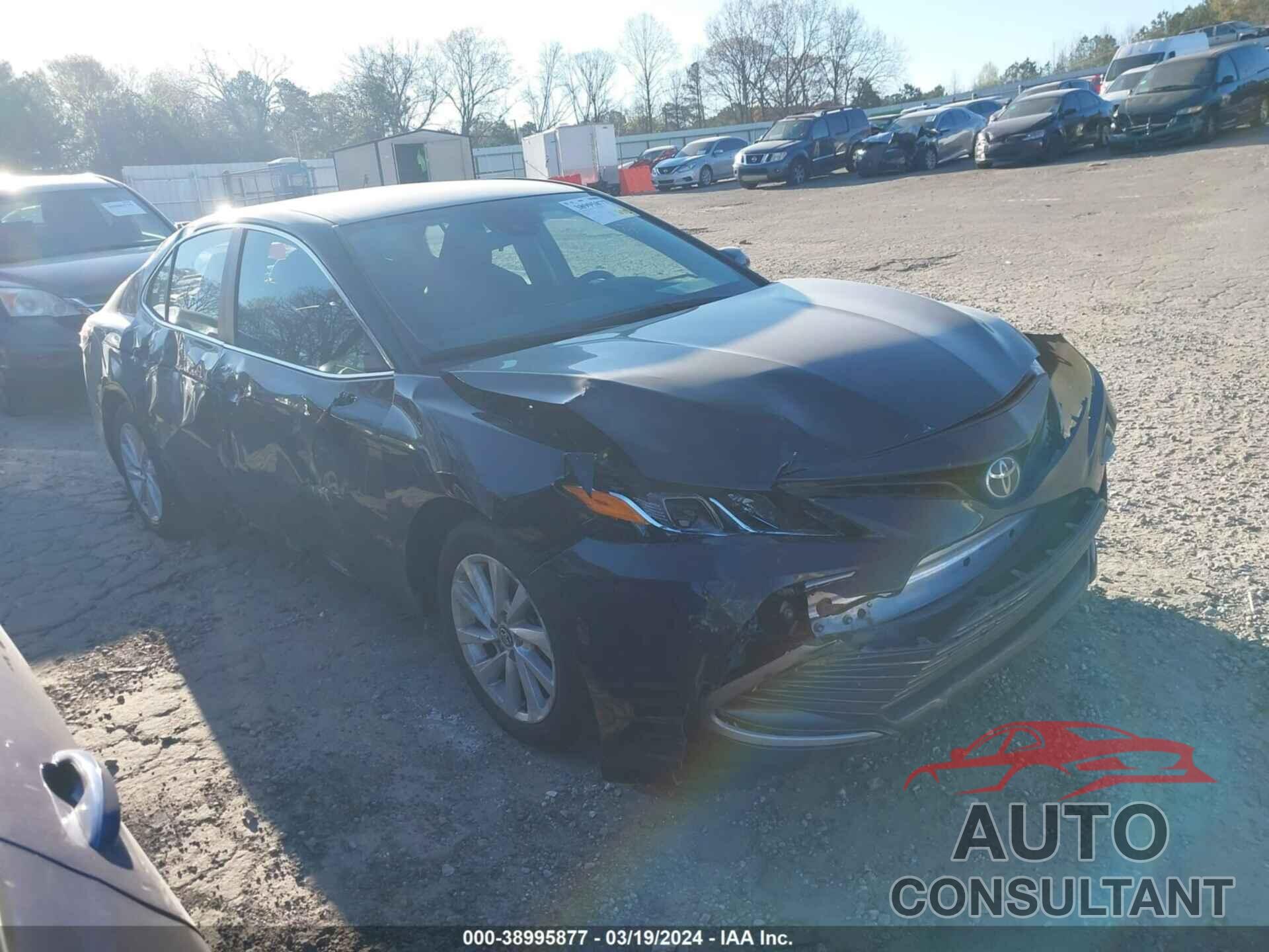 TOYOTA CAMRY 2021 - 4T1C11AKXMU583994