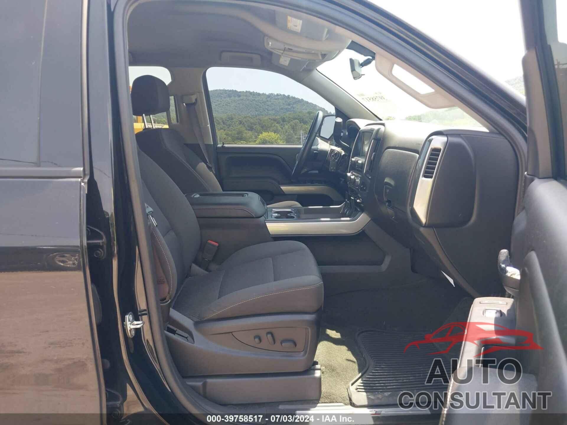 CHEVROLET SILVERADO 1500 2017 - 3GCUKREC2HG100868