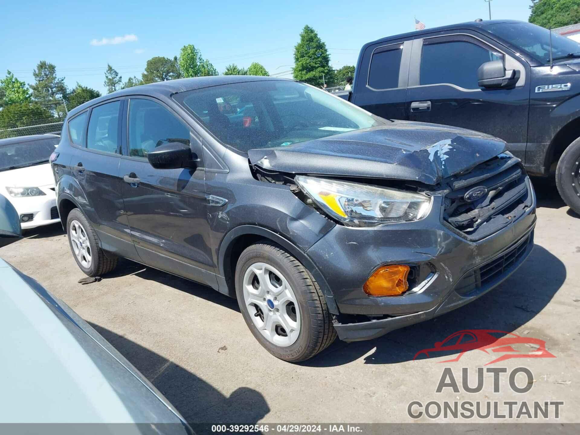 FORD ESCAPE 2017 - 1FMCU0F7XHUE84295