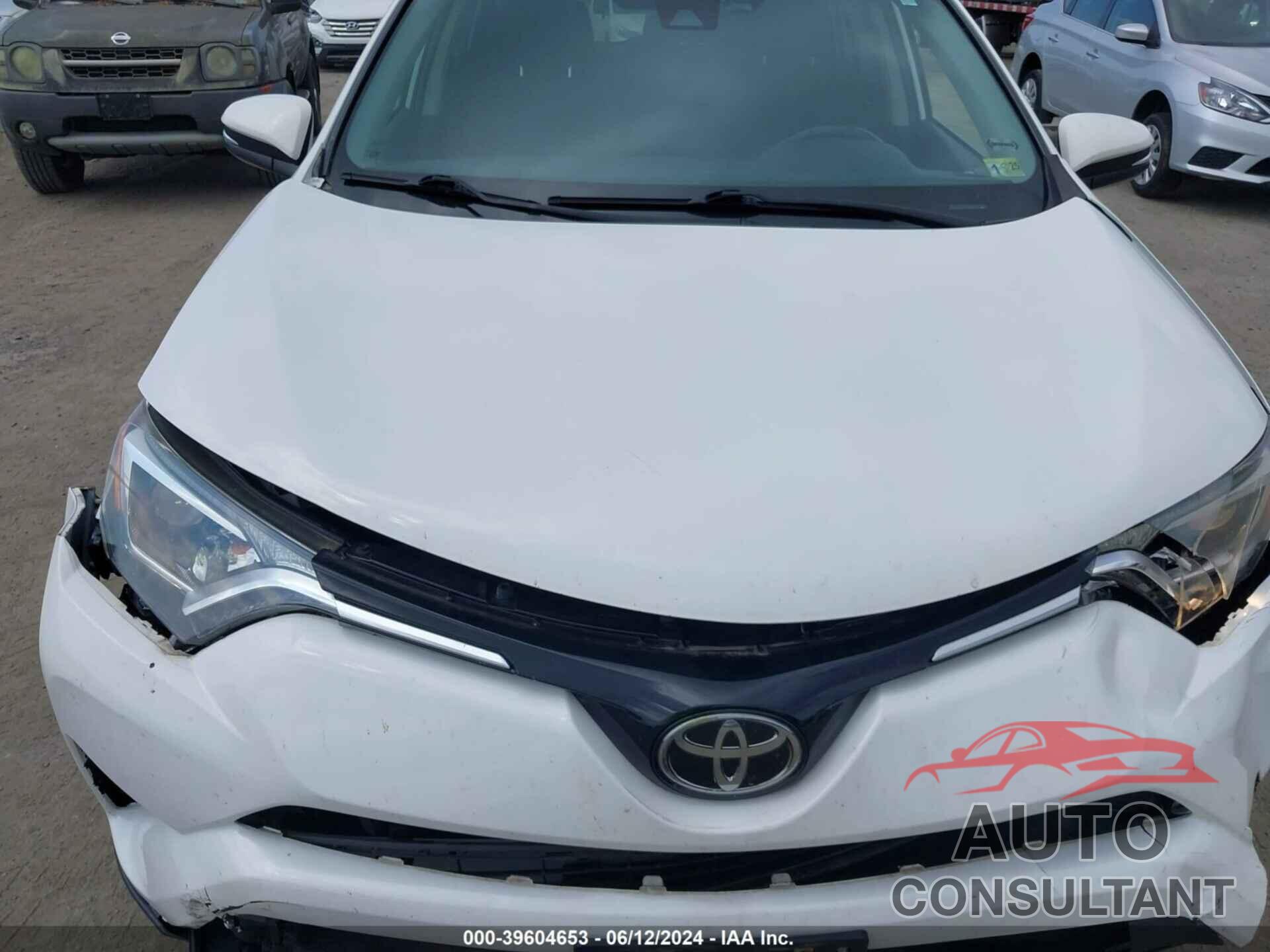 TOYOTA RAV4 2018 - JTMRFREVXJJ746921