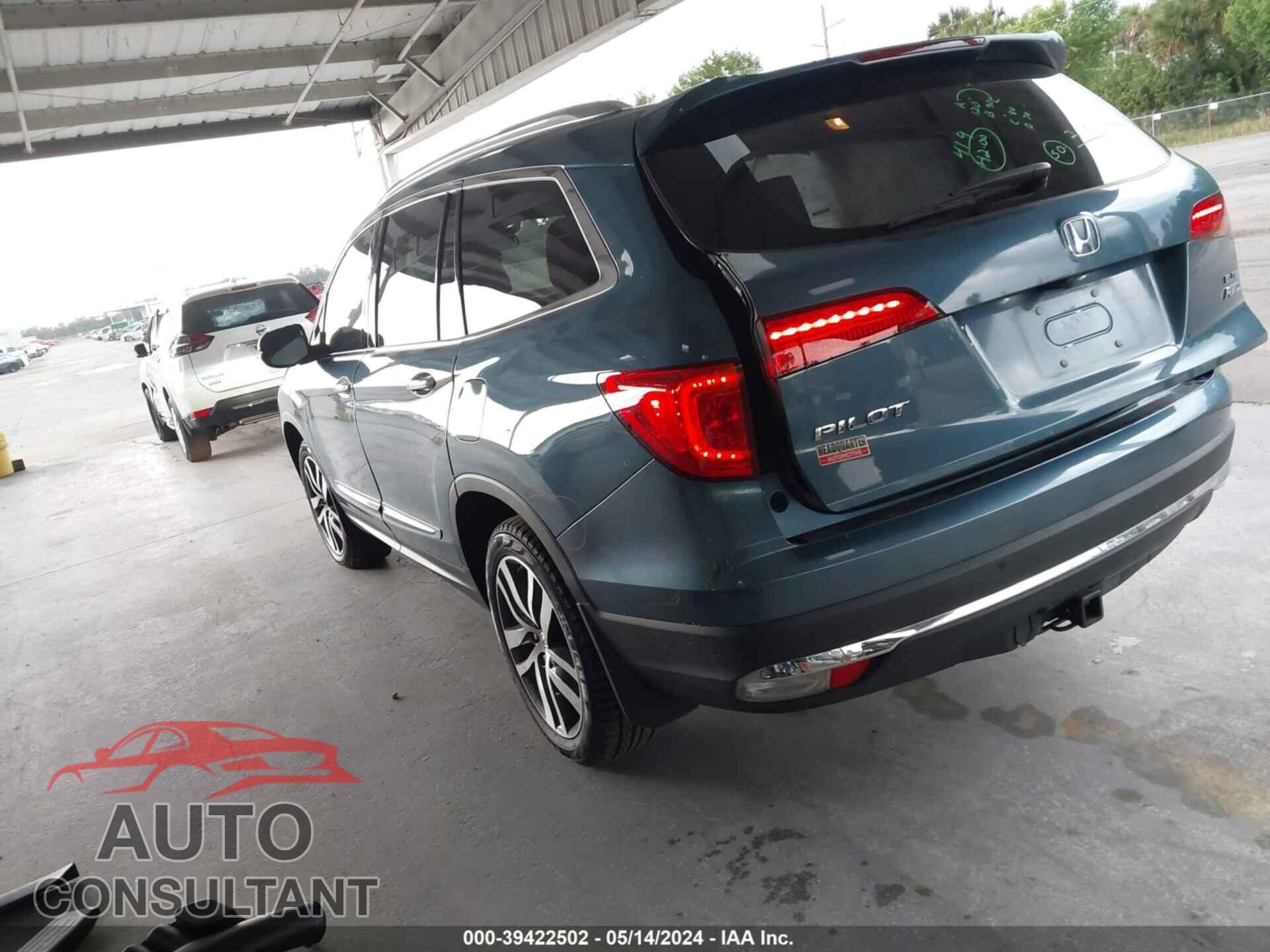HONDA PILOT 2017 - 5FNYF6H04HB074530