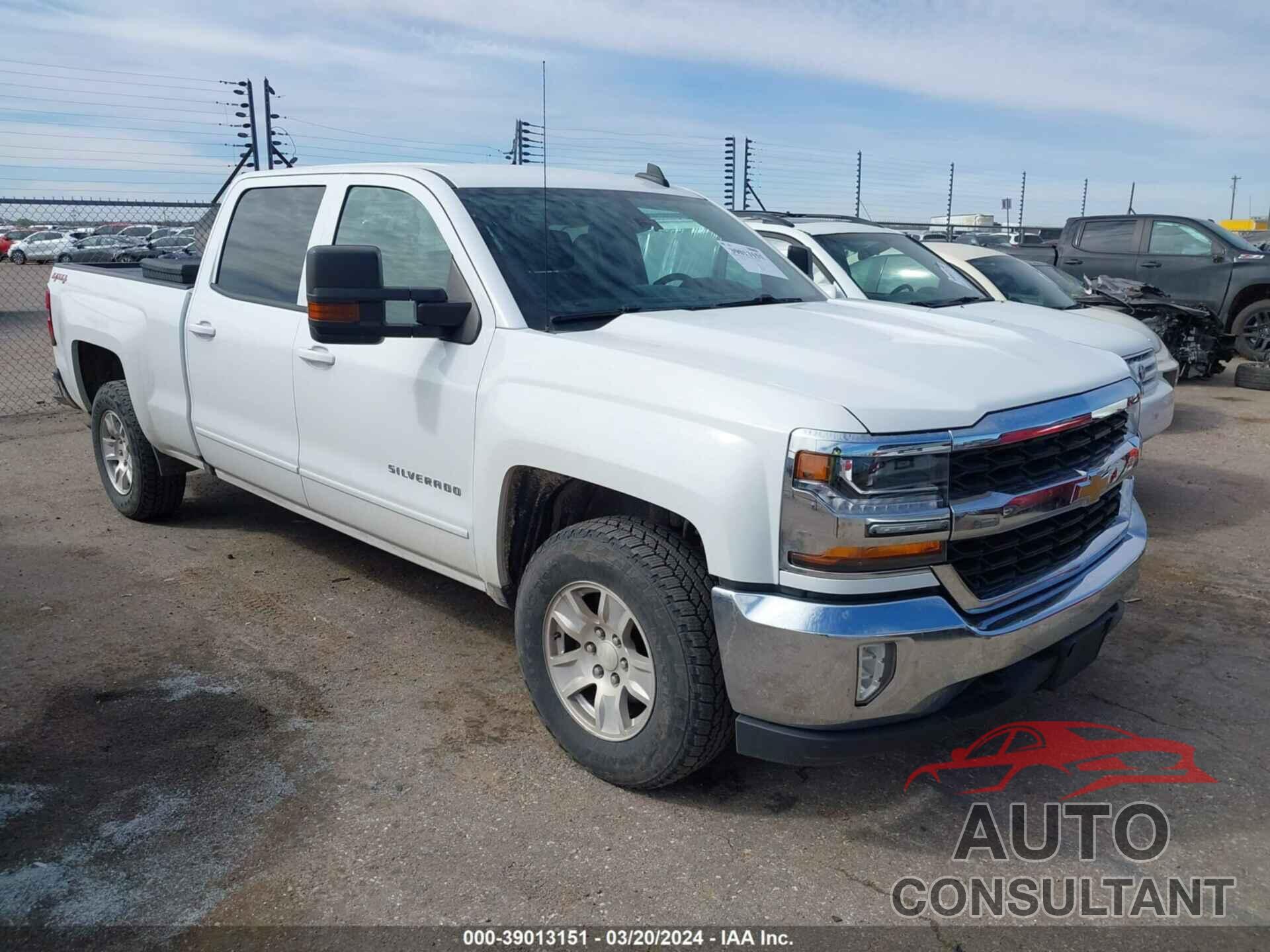 CHEVROLET SILVERADO 1500 2018 - 3GCUKREC6JG305485