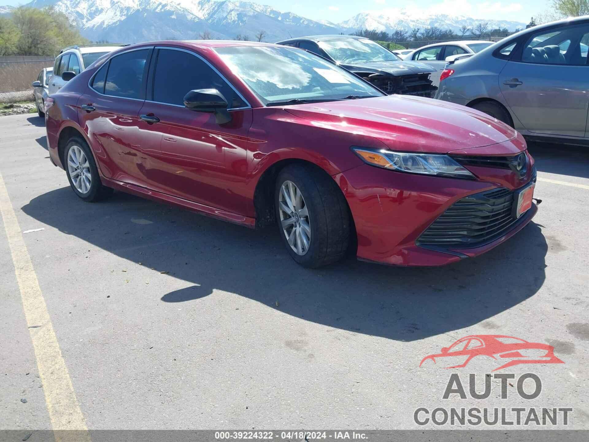 TOYOTA CAMRY 2018 - 4T1B11HK2JU586241