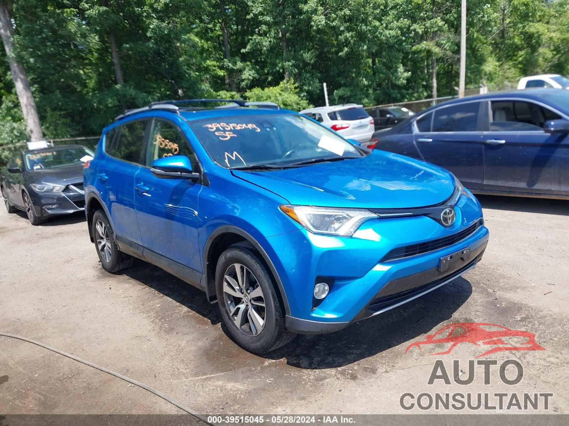 TOYOTA RAV4 2017 - JTMRFREVXHD203383