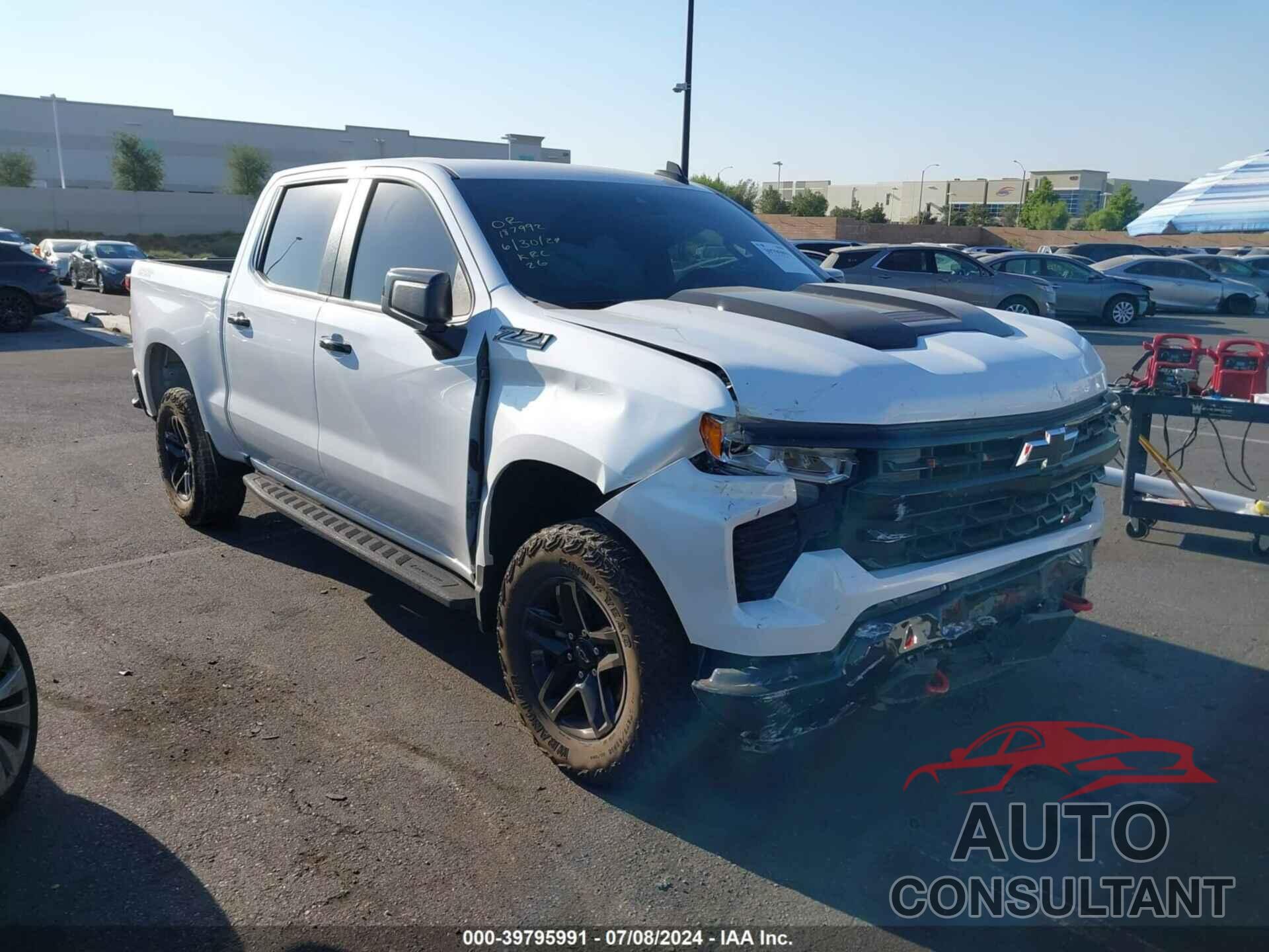 CHEVROLET SILVERADO 1500 2023 - 3GCUDFEDXPG246824