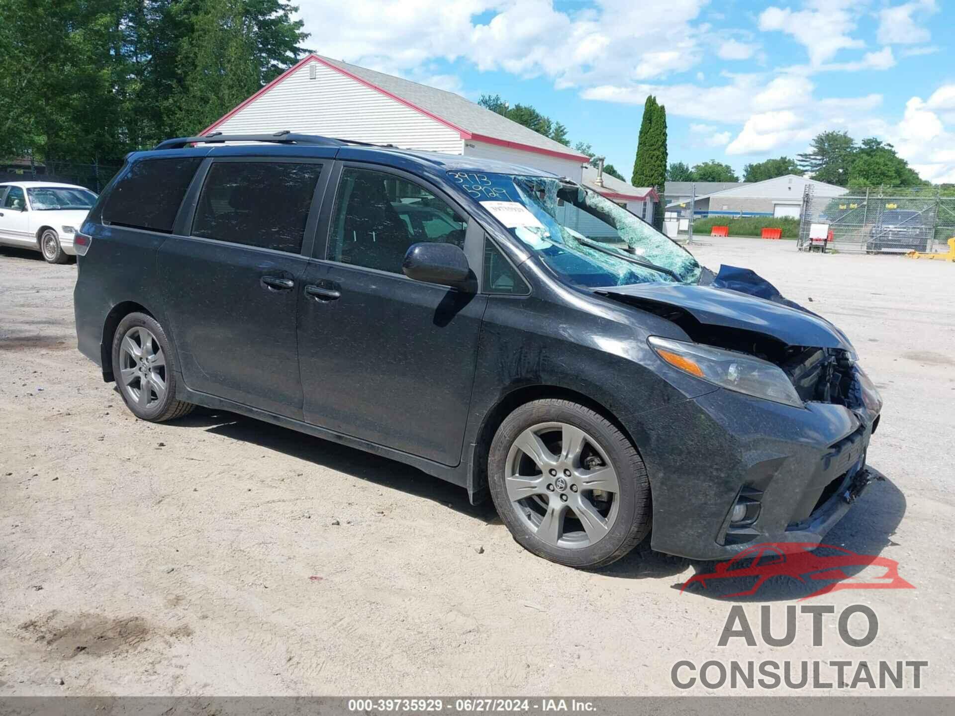 TOYOTA SIENNA 2019 - 5TDXZ3DC8KS975923