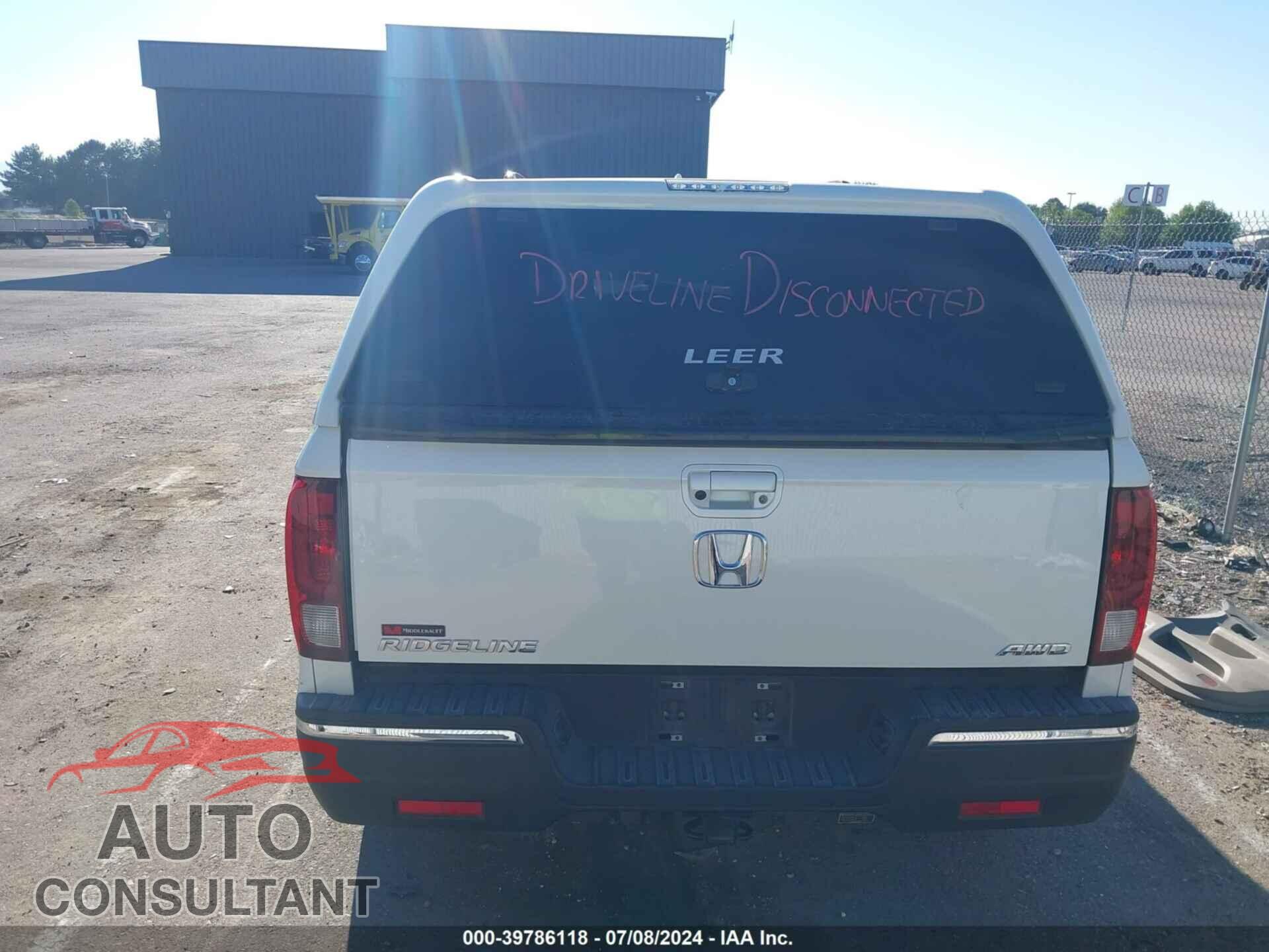 HONDA RIDGELINE 2017 - 5FPYK3F67HB009096