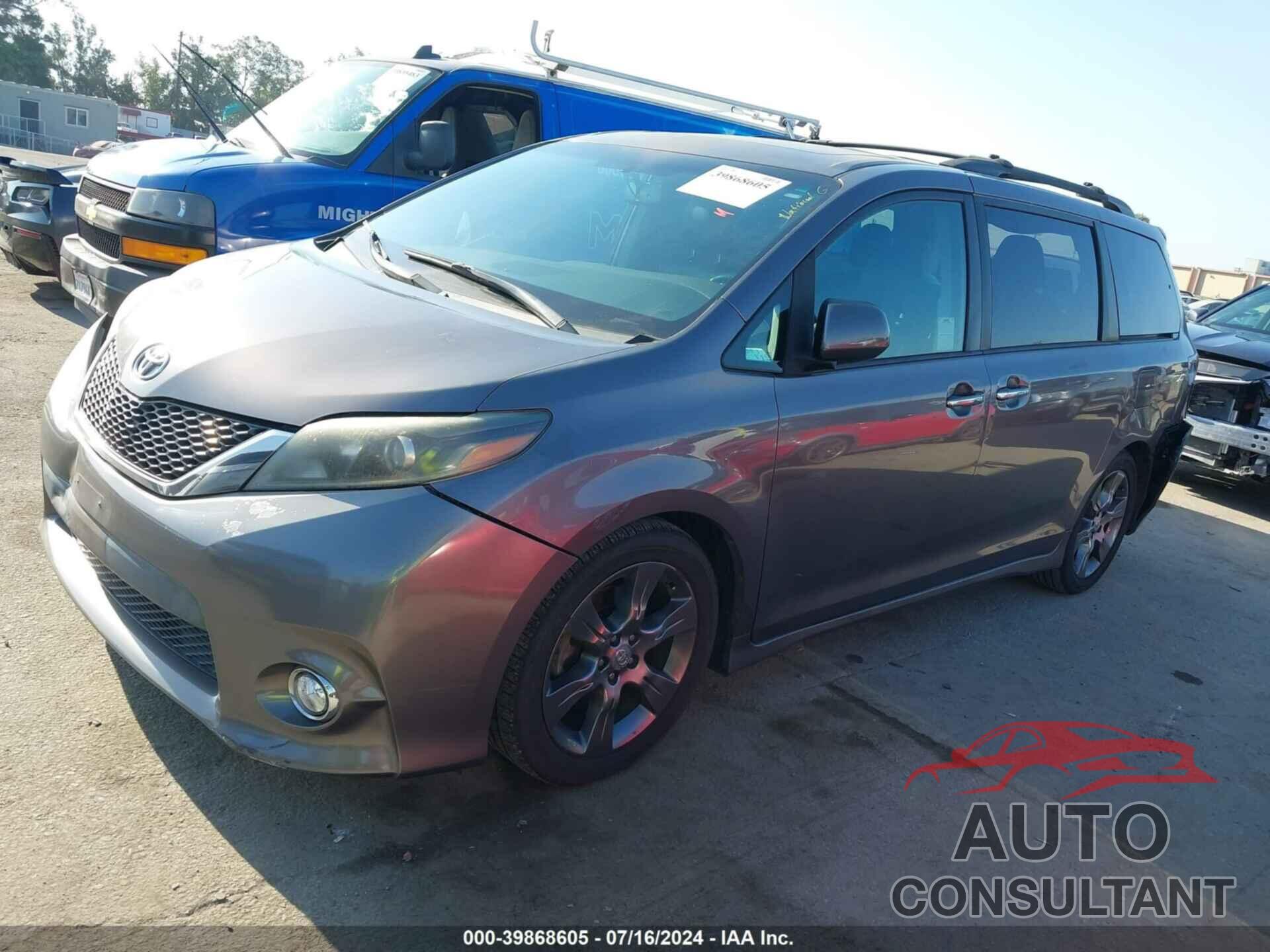 TOYOTA SIENNA 2016 - 5TDXK3DC9GS719673