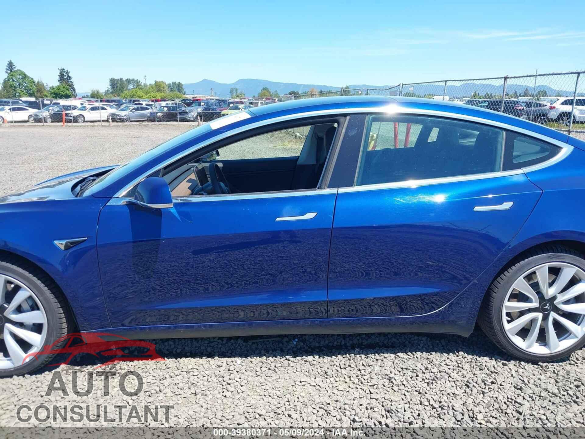 TESLA MODEL 3 2020 - 5YJ3E1EB5LF791016