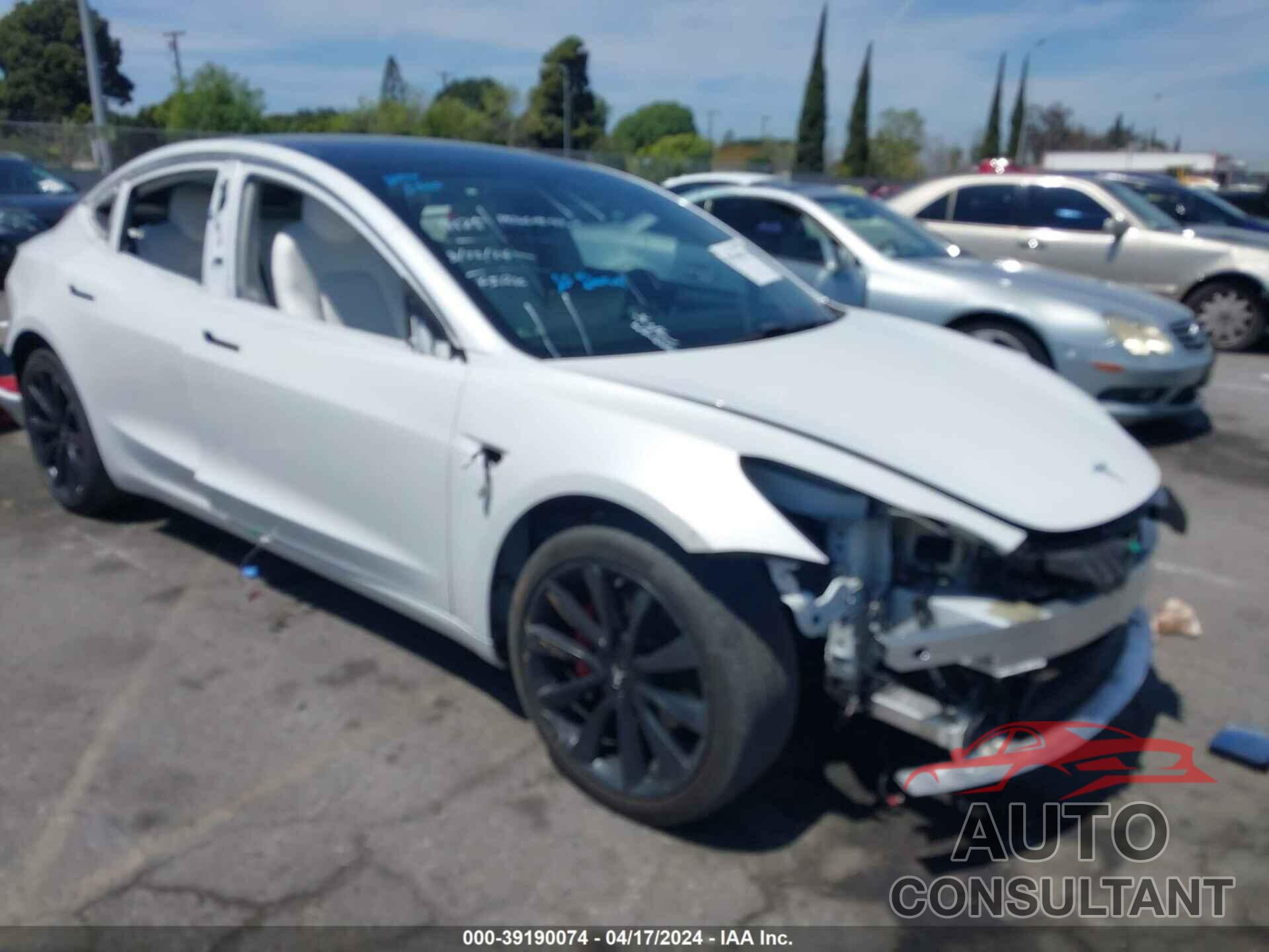 TESLA MODEL 3 2020 - 5YJ3E1EB2LF640571