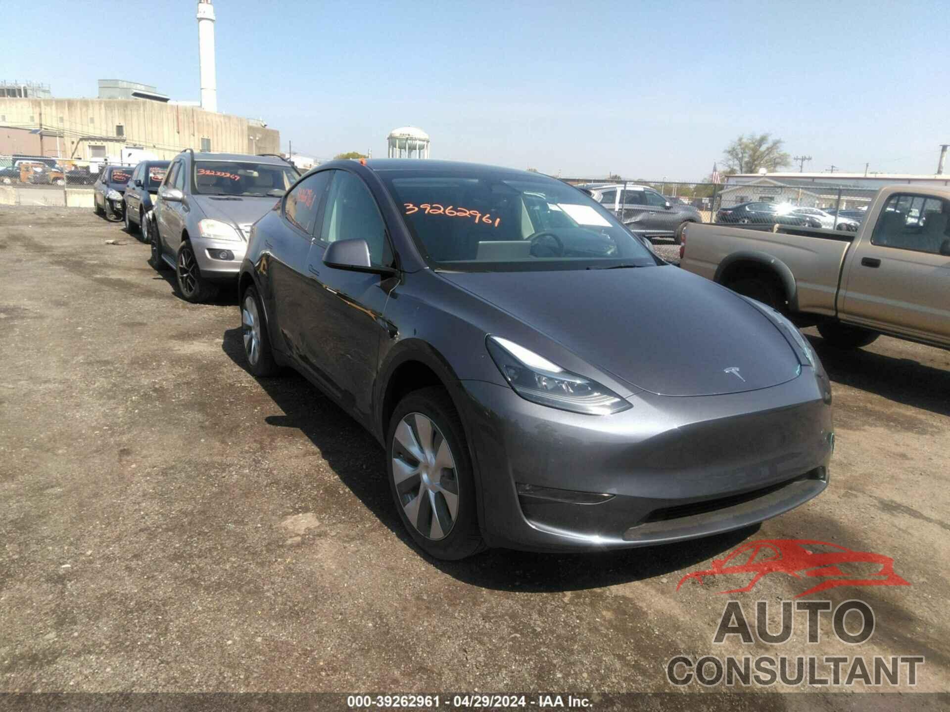 TESLA MODEL Y 2023 - 7SAYGDEE4PA178127